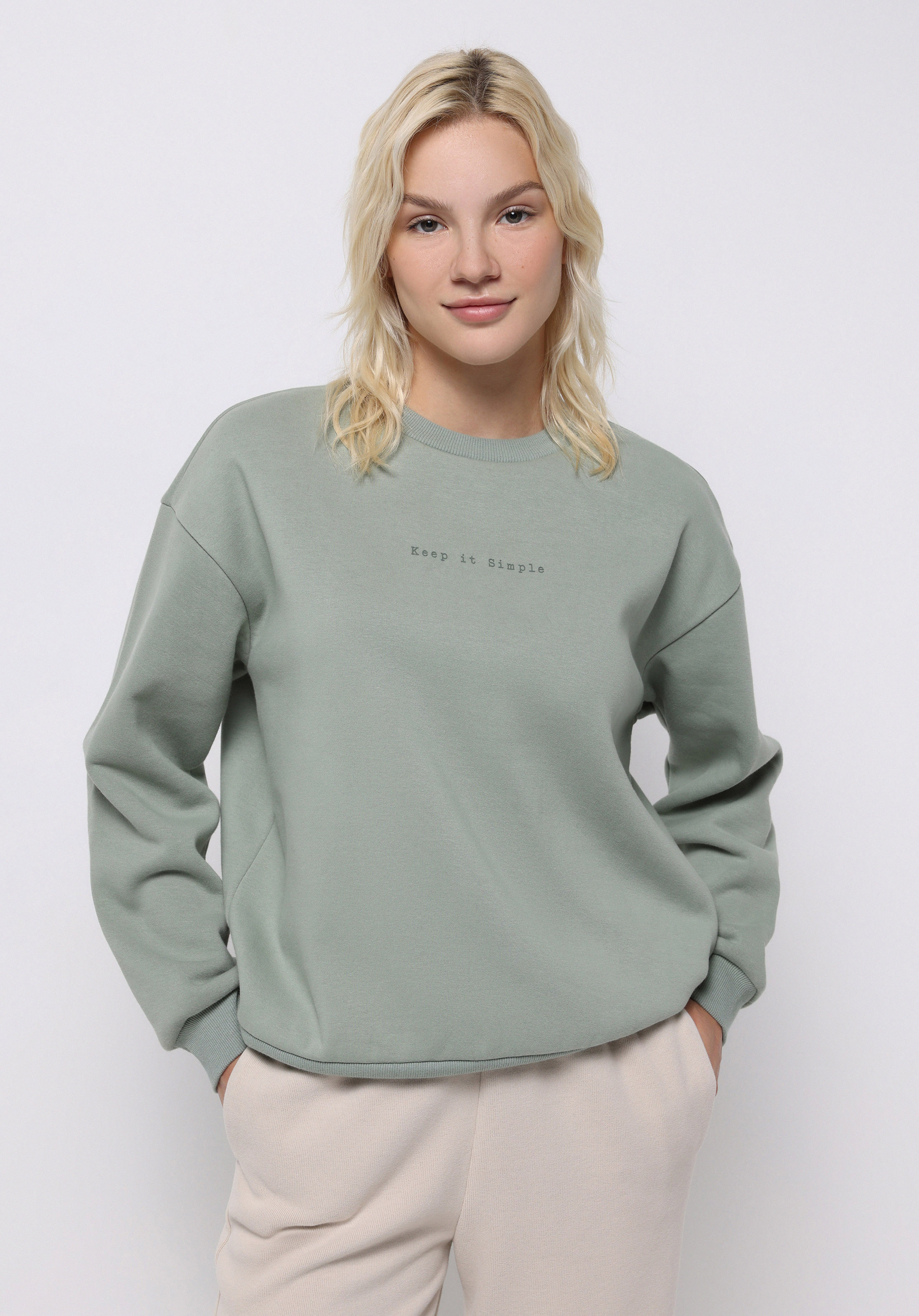Regular Fit Yuvarlak Yaka Baskılı Kadın Yeşil Sweatshirt