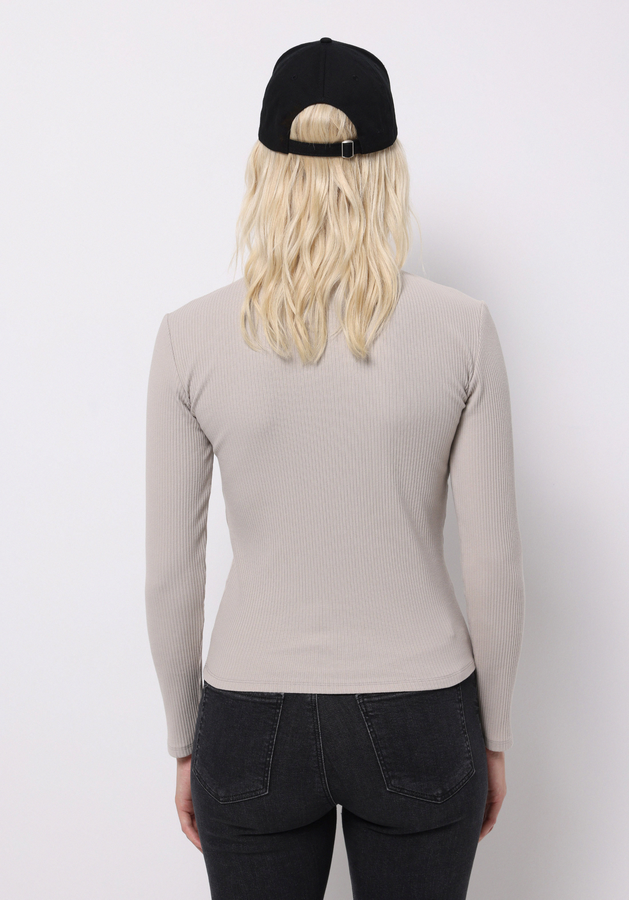 Slim Fit Yarım Balıkçı Yaka Düz Kadın Bej Tişört