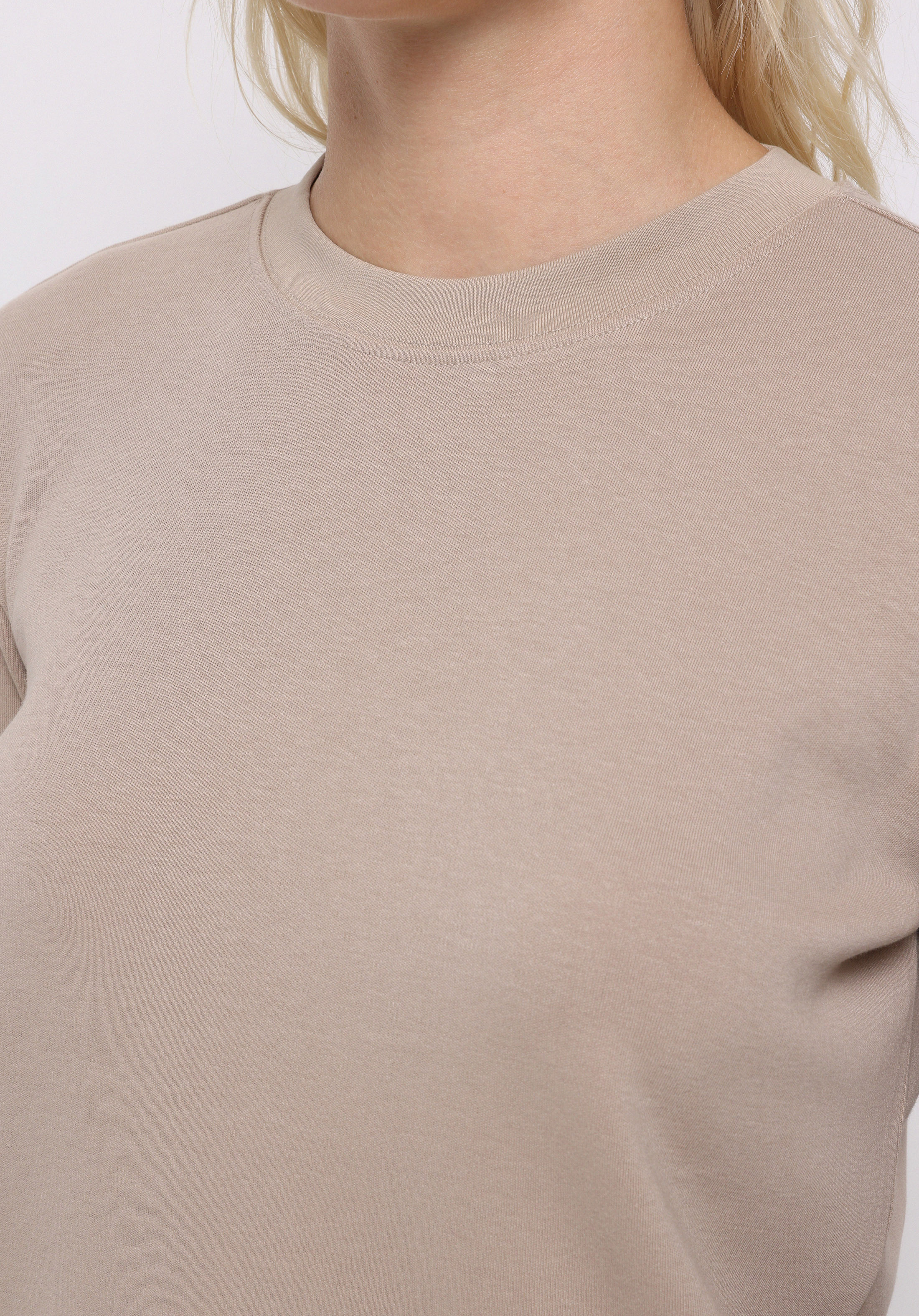 Regular Fit Yuvarlak Yaka Düz Kadın Bej Uzun Kol Tişört