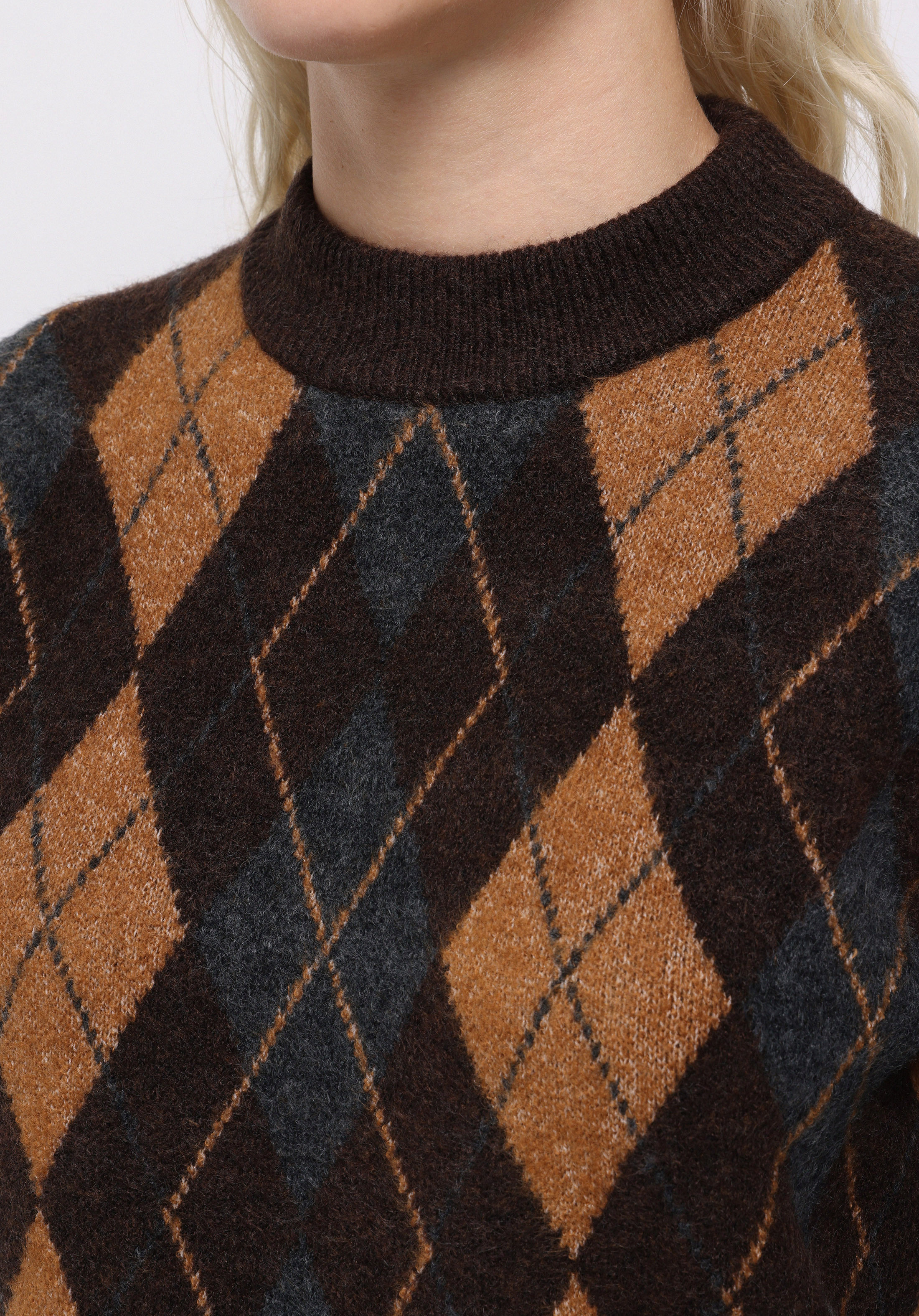 Regular Fit Yuvarlak Yaka Baskılı Kadın Kahverengi Kazak