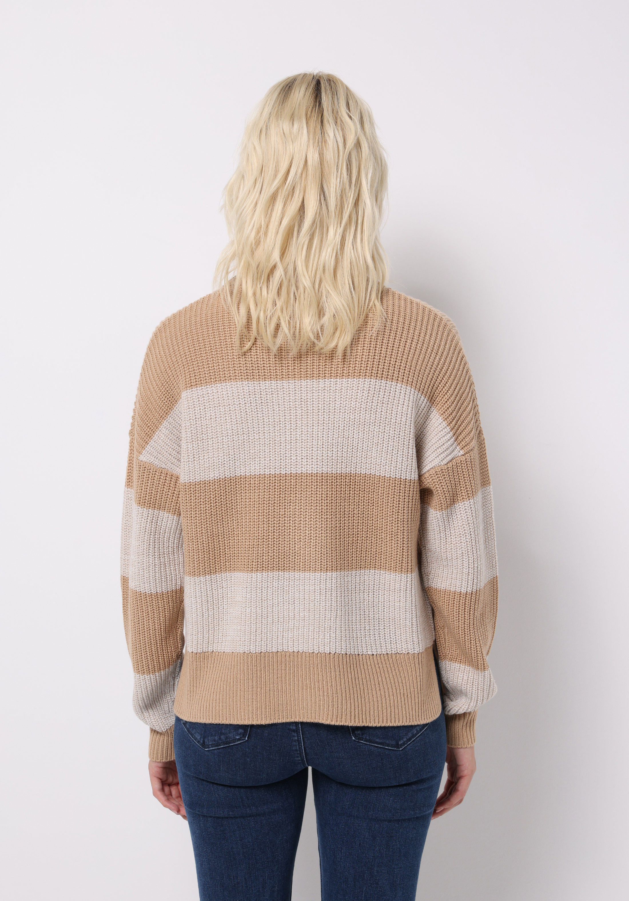 Regular Fit Yuvarlak Yaka Çizgili Kadın Bej Kazak