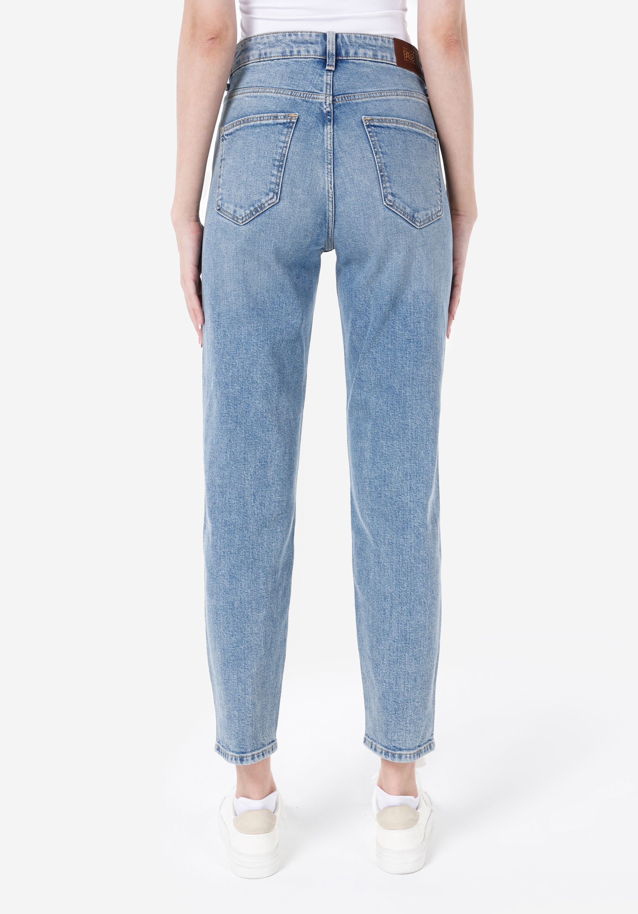 Mom Fit Yüksek Bel Daralan Paça Kadın İndigo Jean Pantolon