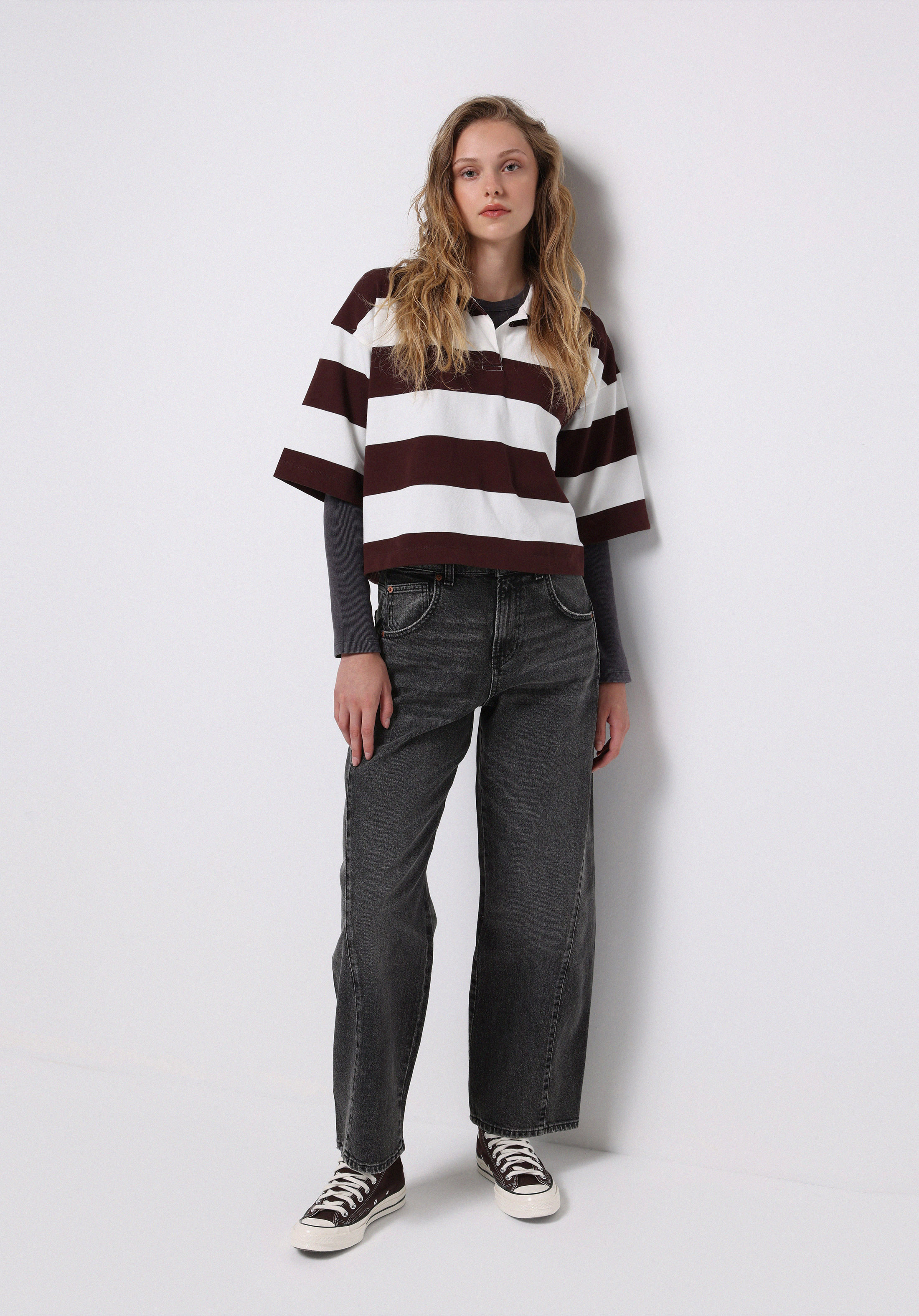 Loose Fit Düşük Bel Daralan Paça Kadın Siyah Jean Pantolon