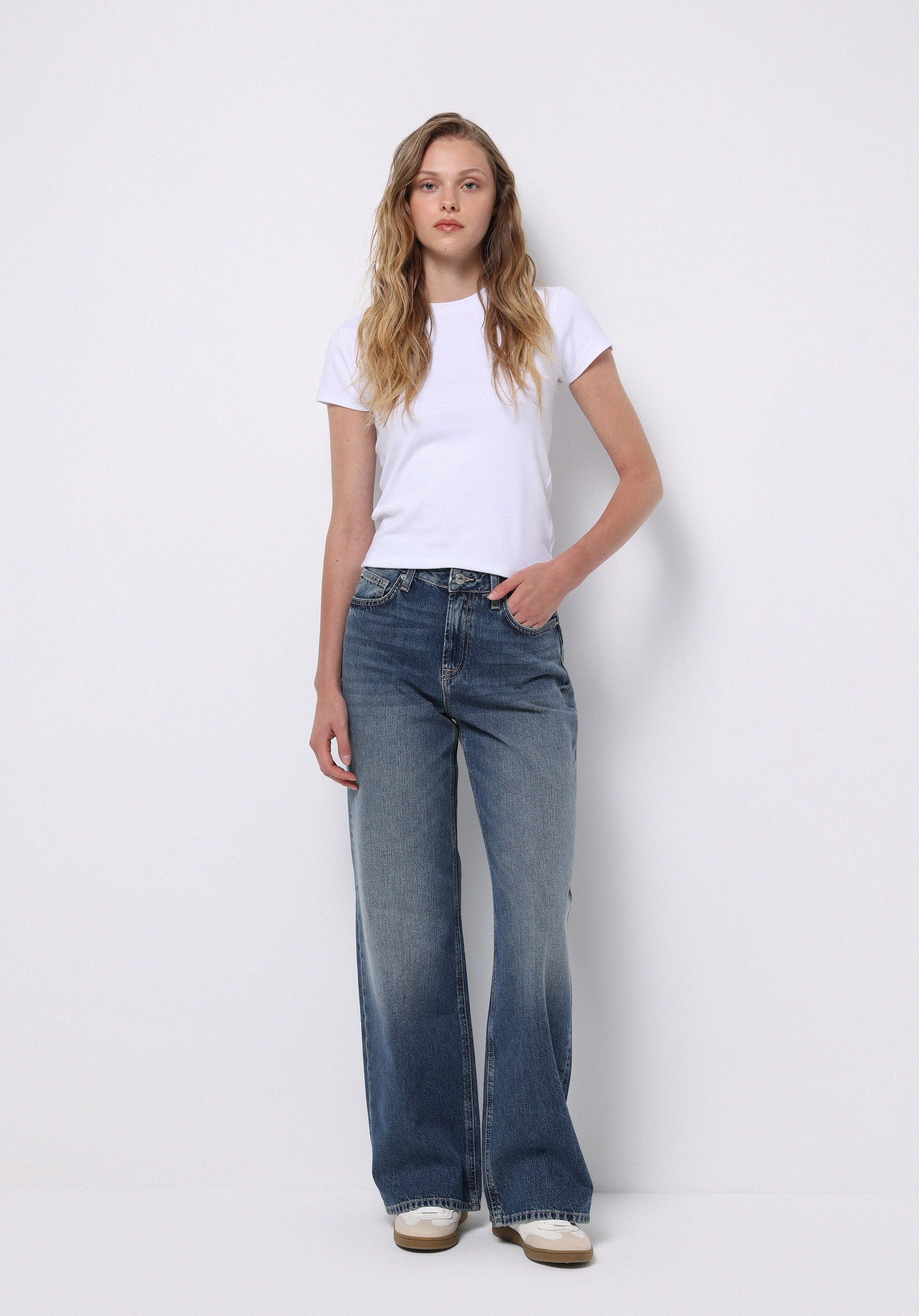 Regular Fit   Kadın Denim Jean Pantolon