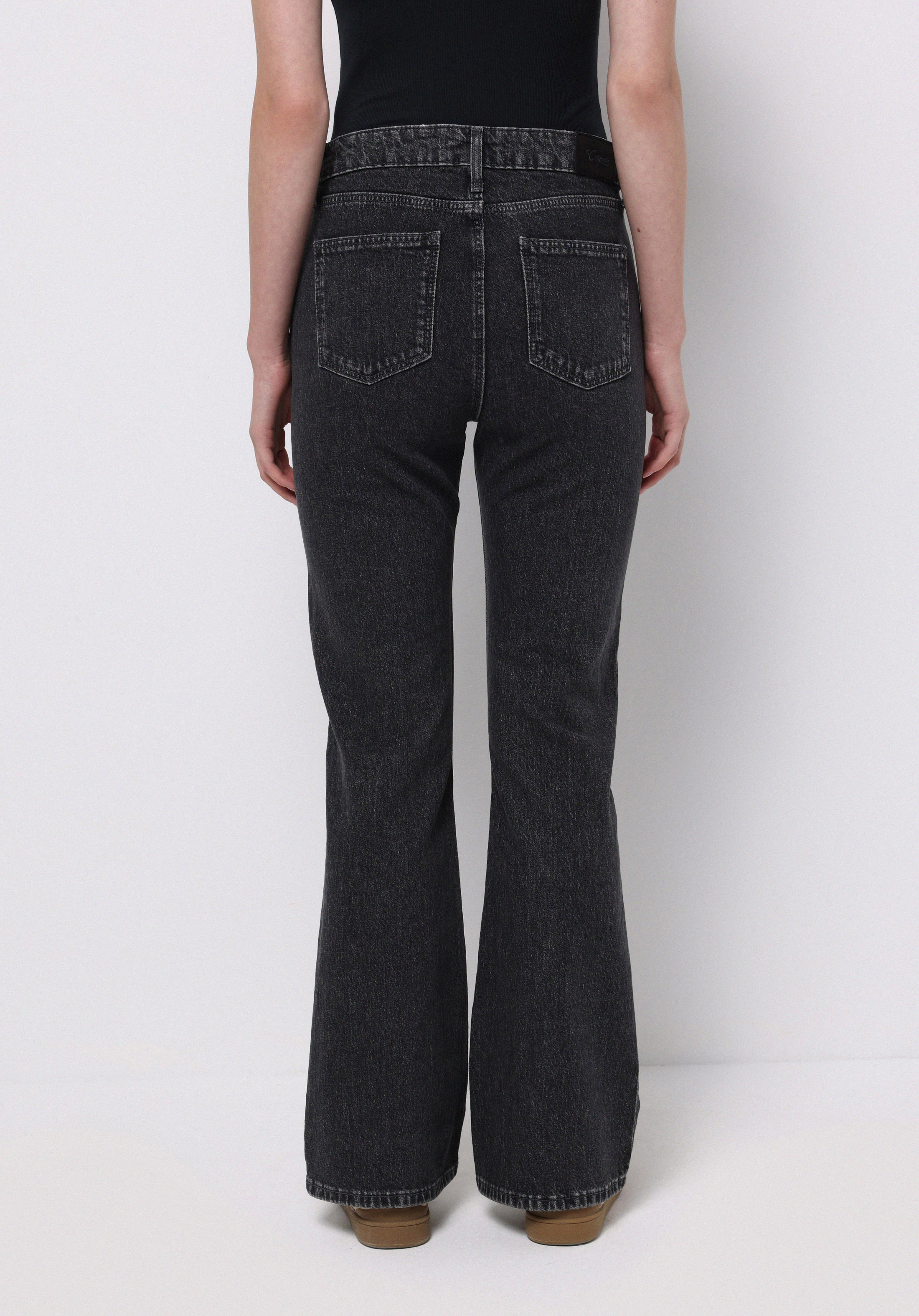 Regular Fit   Kadın Siyah Jean Pantolon