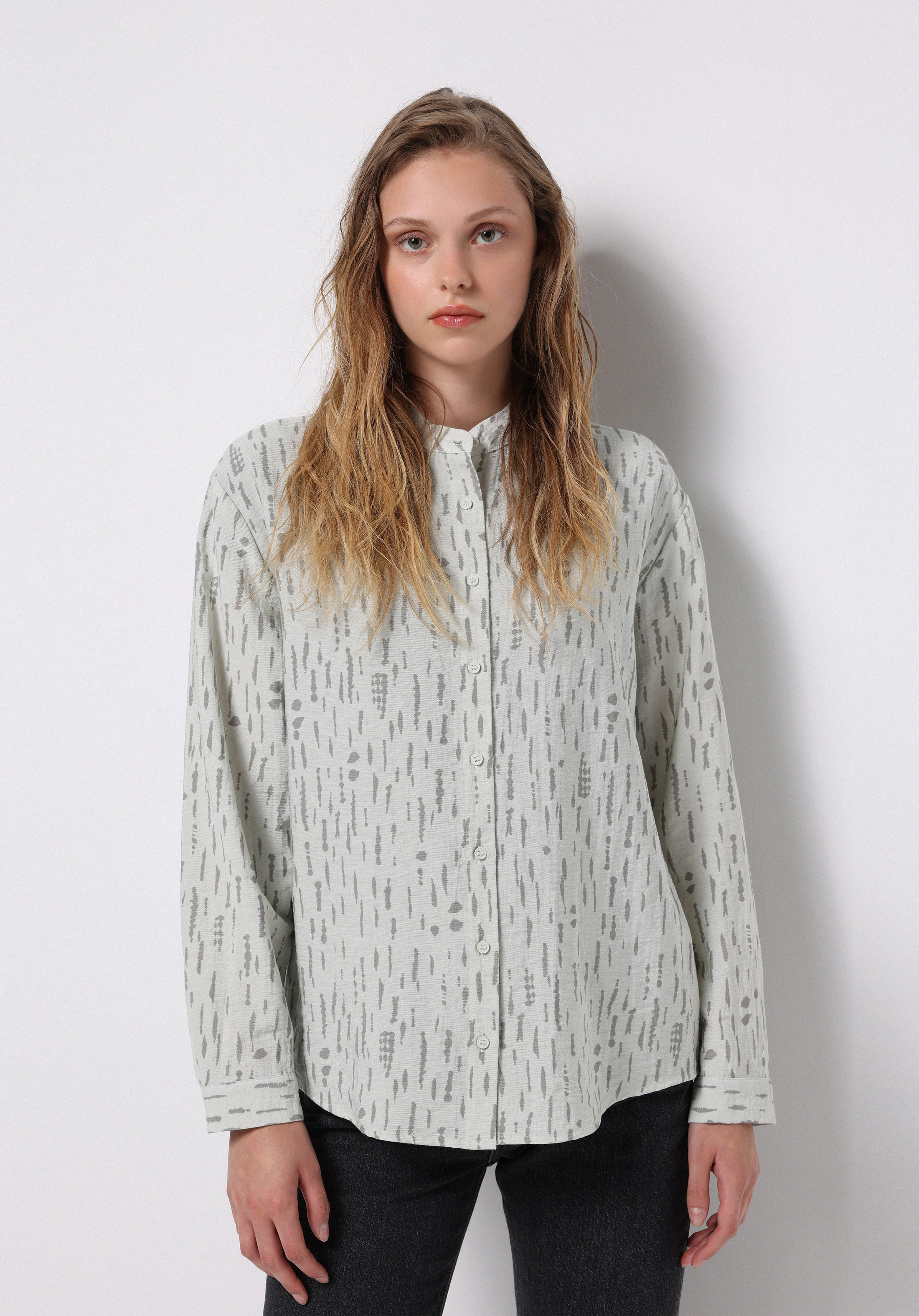 Regular Fit Hakim Yaka Baskılı Kadın Yeşil Uzun Kol Gömlek