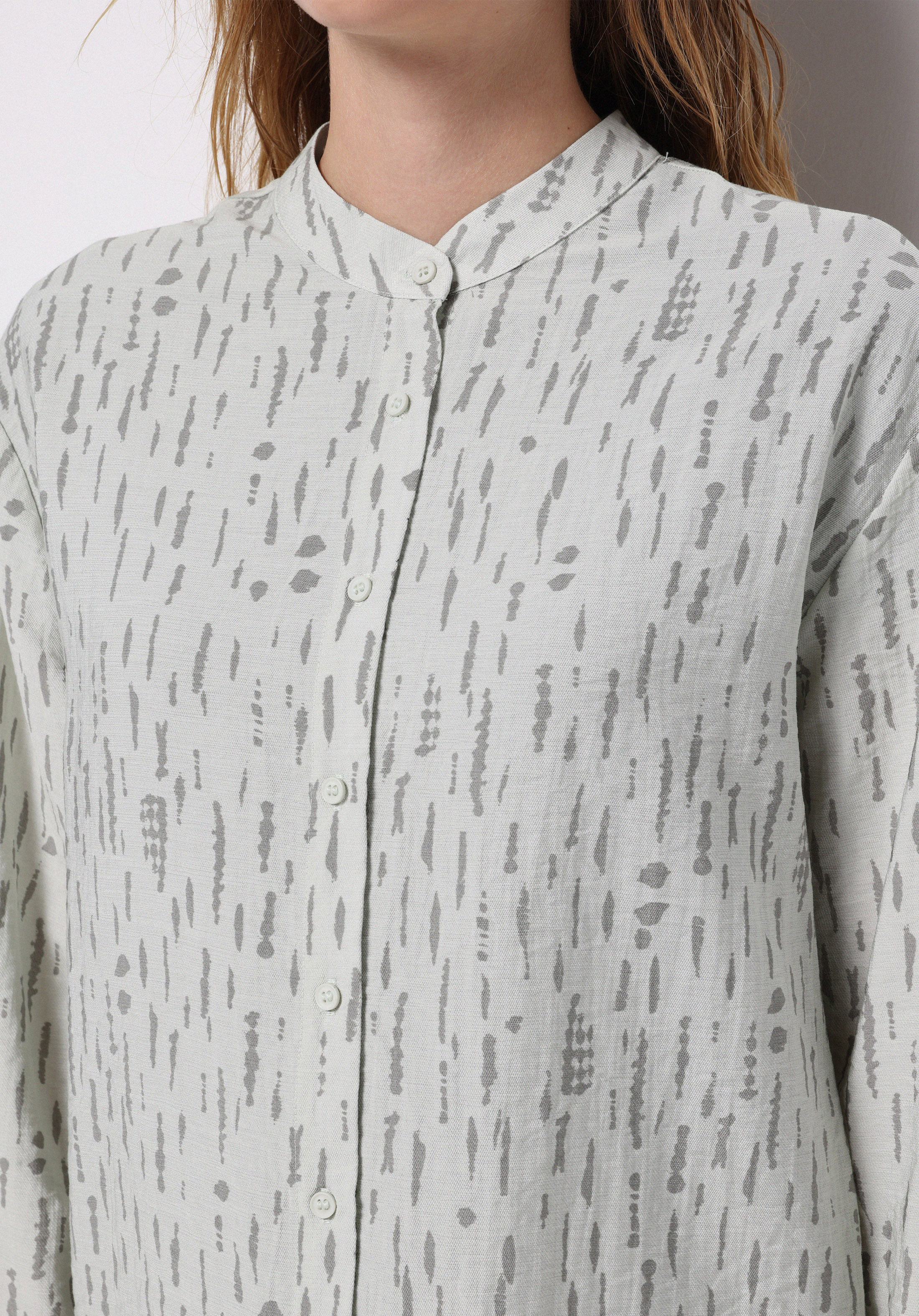 Regular Fit Hakim Yaka Baskılı Kadın Yeşil Uzun Kol Gömlek