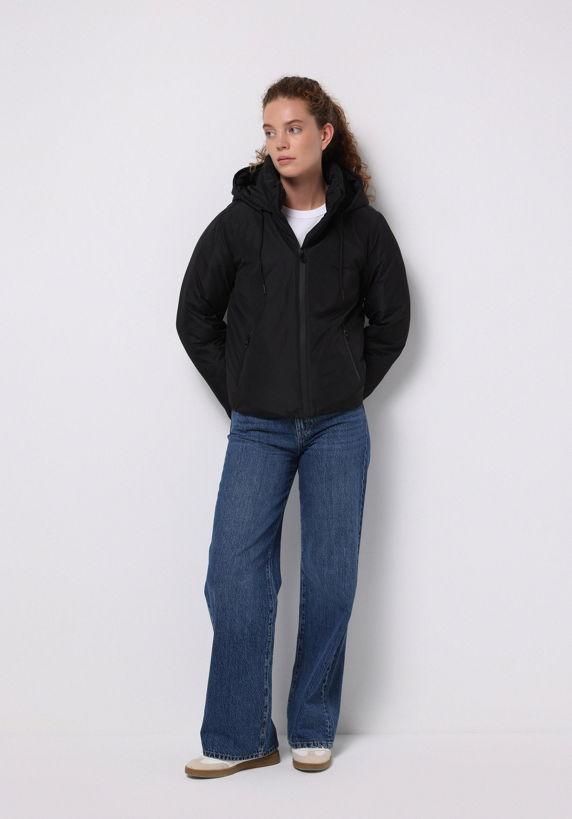 Regular Fit Kapüşonlu Fermuarlı Astarlı Suya Dayanıklı Kadın Siyah Mont