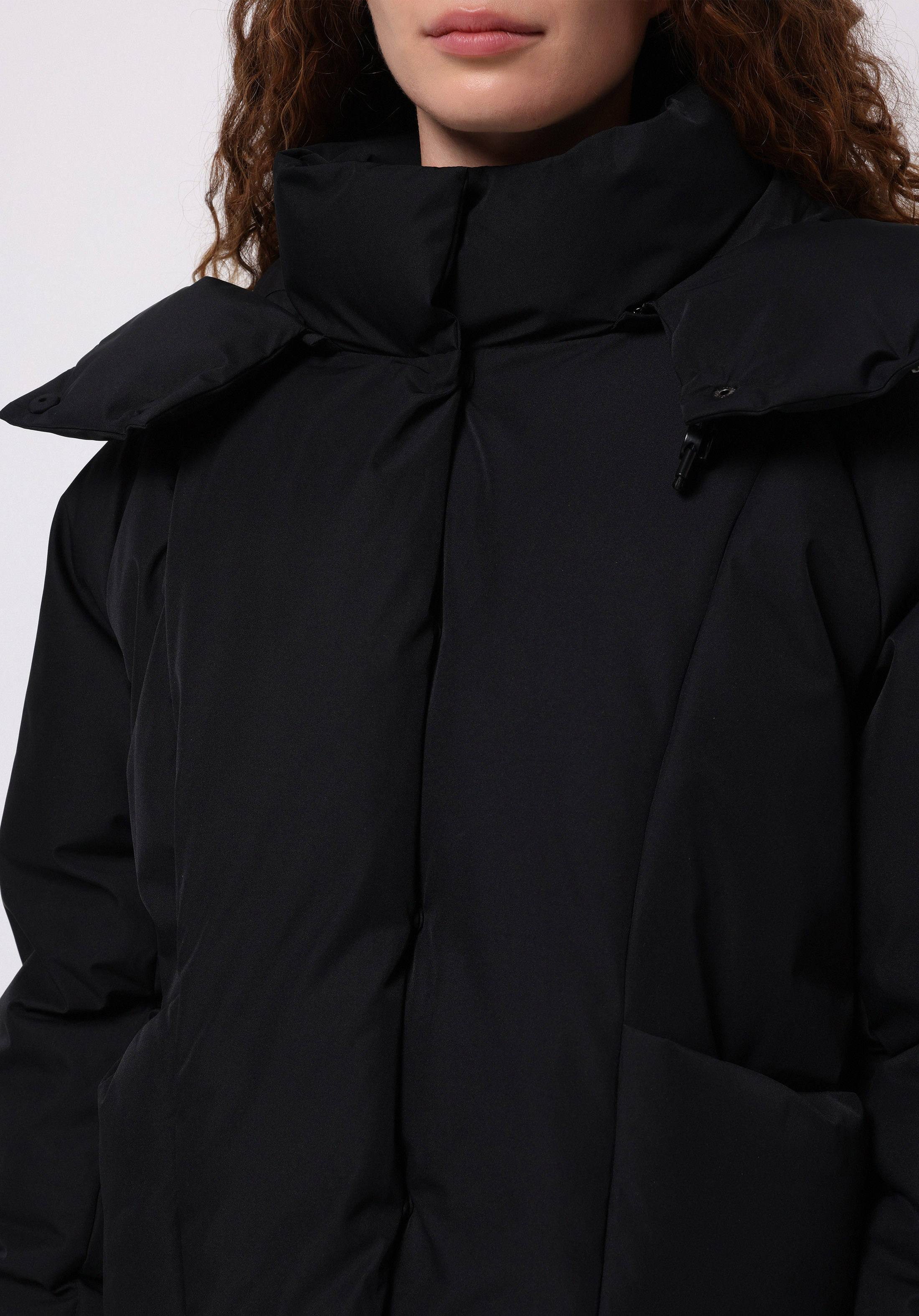 Regular Fit Kapüşonlu Fermuarlı Astarlı Çıkarılabilir Kapüşonlu Kadın Siyah Mont