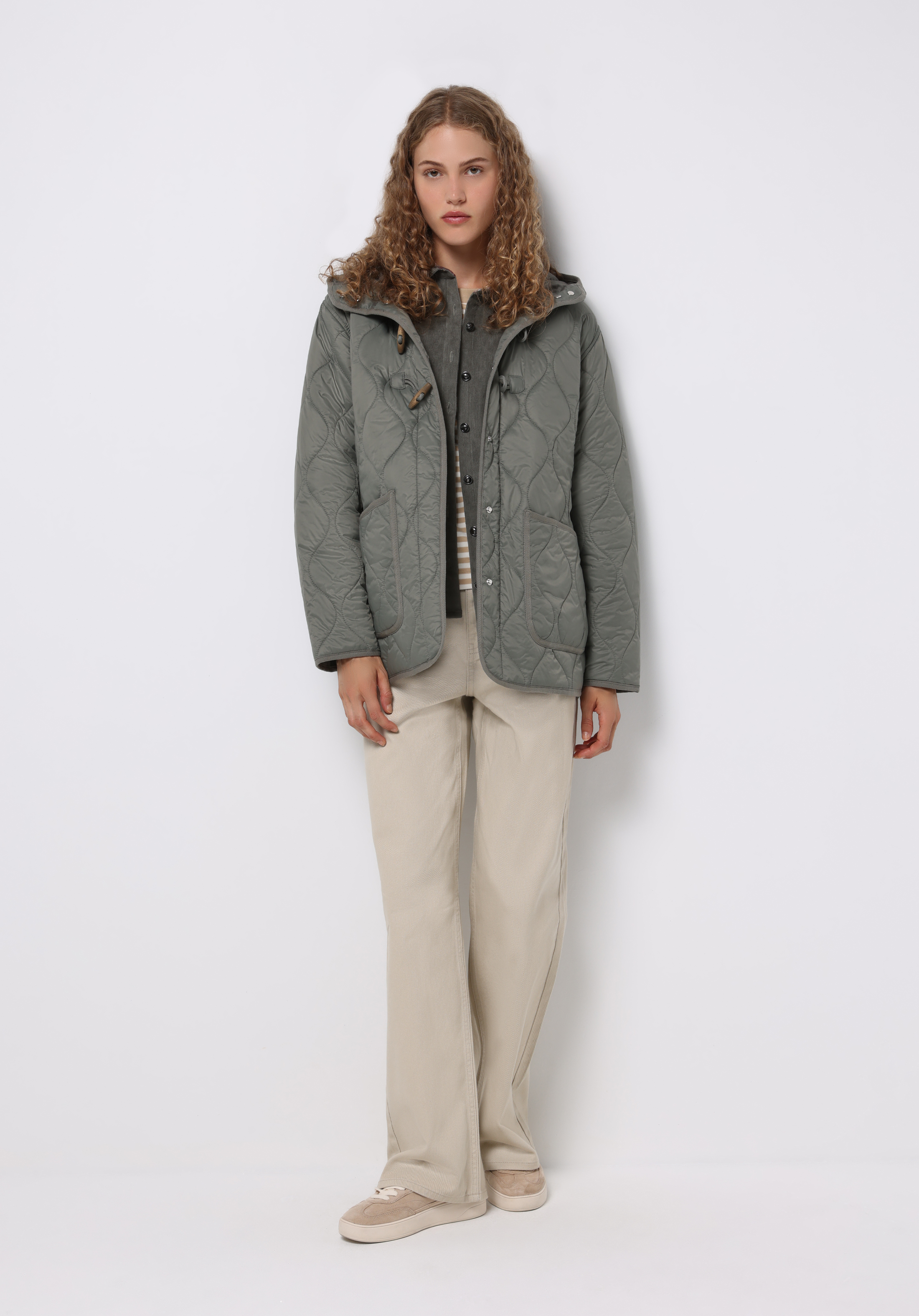 Regular Fit Kapüşonlu Çıtçıtlı Astarlı Suya Dayanıklı Kadın Yeşil Mont