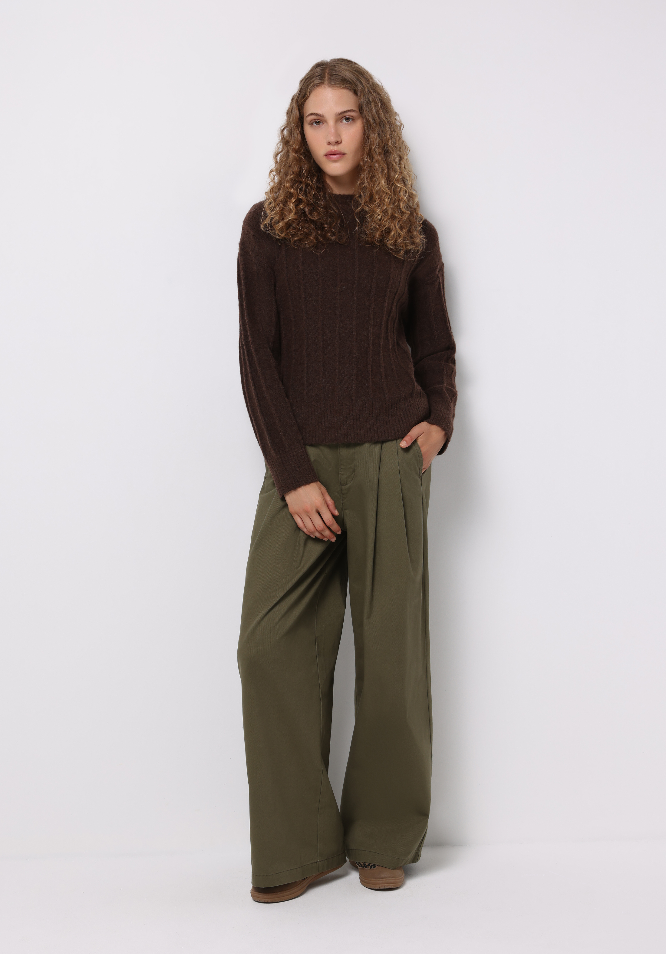 Regular Fit Yarım Balıkçı Yaka Düz Kadın Kahverengi Kazak