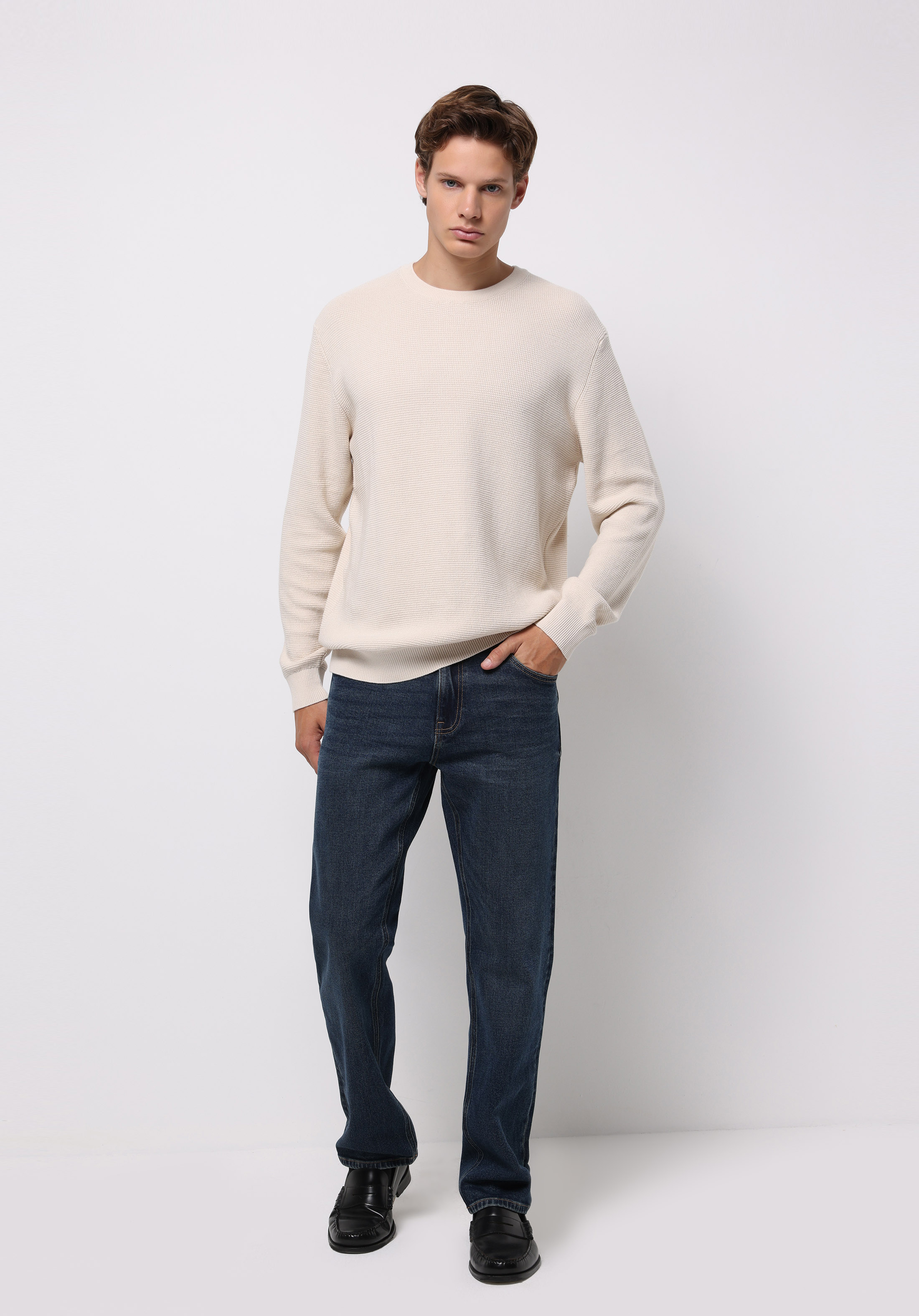 Regular Fit Yuvarlak Yaka Jakarlı Erkek Ekru Kazak