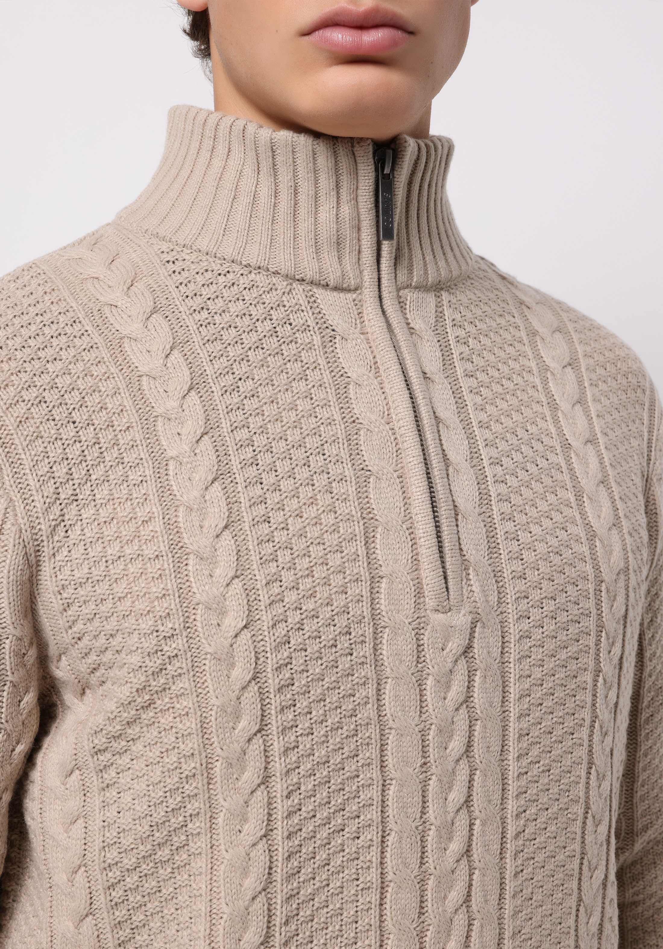 Regular Fit Dik Yaka Jakarlı Erkek Ekru Kazak