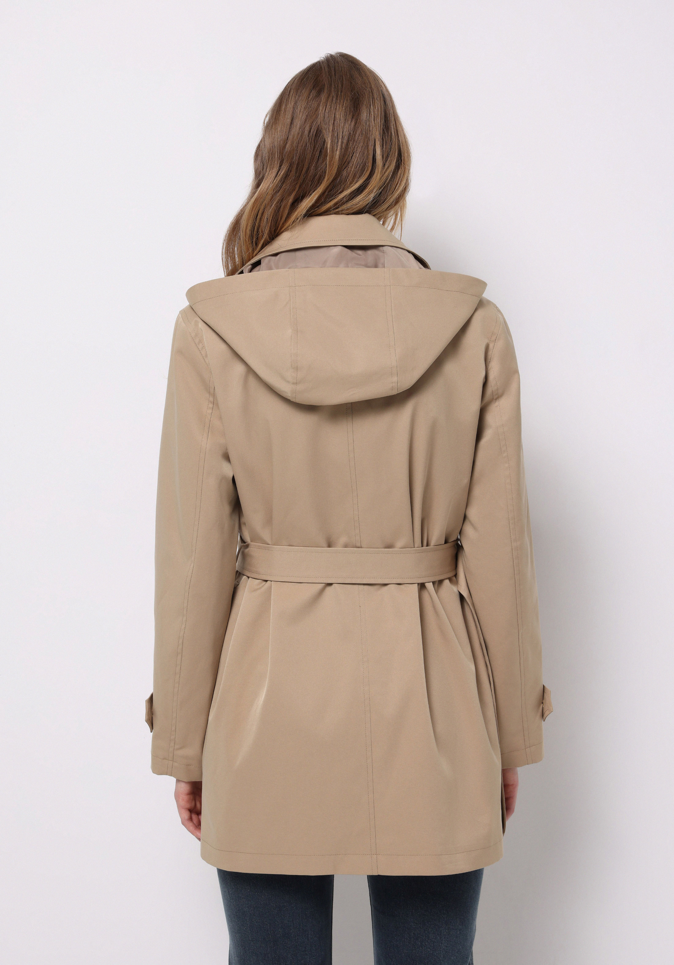 Regular Fit Kapüşonlu Düğmeli Astarlı Çıkarılabilir Kapüşonlu Kadın Bej Mont