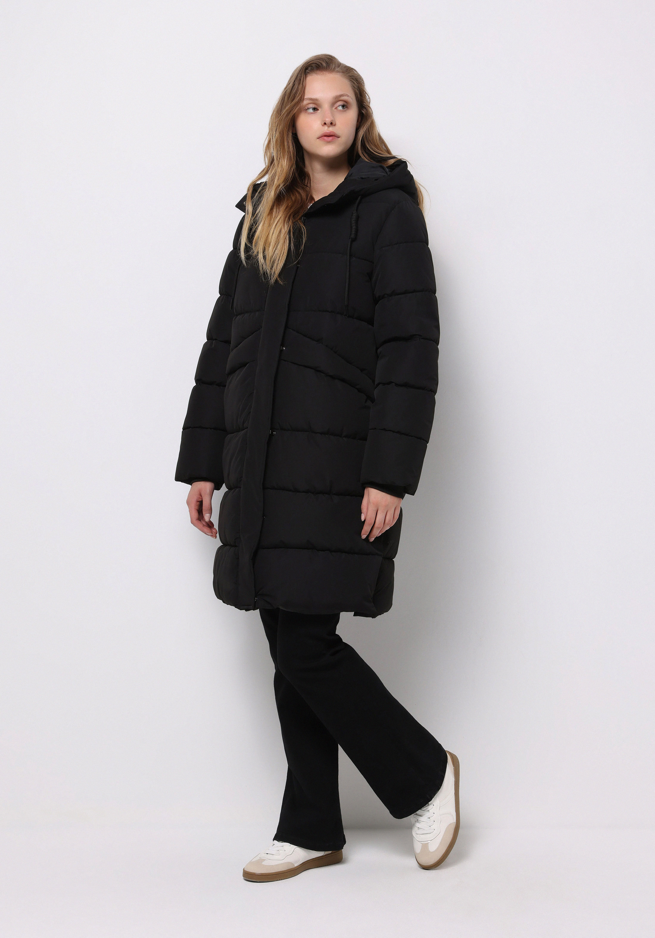 Regular Fit Kapüşonlu Fermuarlı Astarlı Suya Dayanıklı Kadın Siyah Kaban