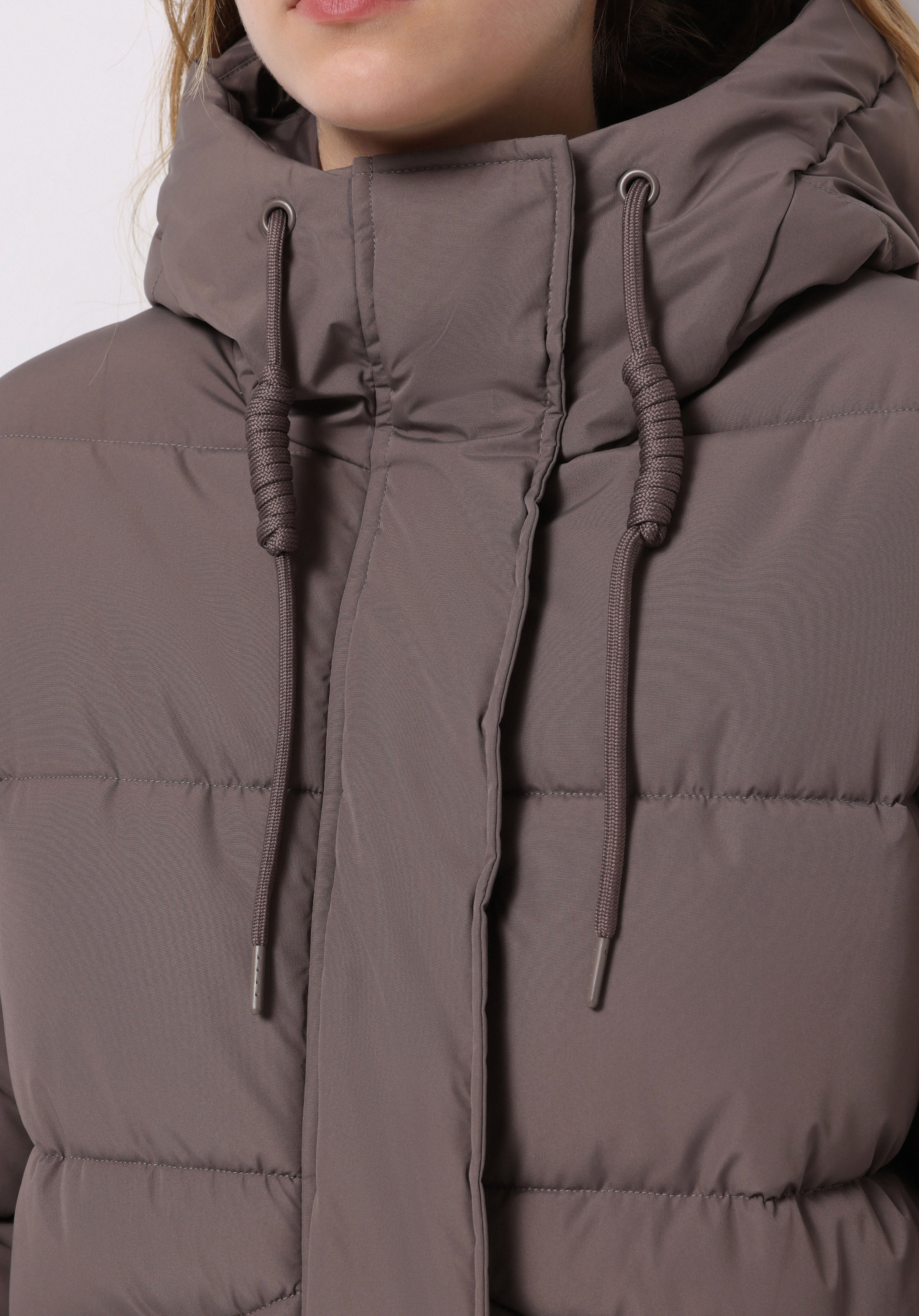 Regular Fit Kapüşonlu Fermuarlı Astarlı Suya Dayanıklı Kadın  Kaban