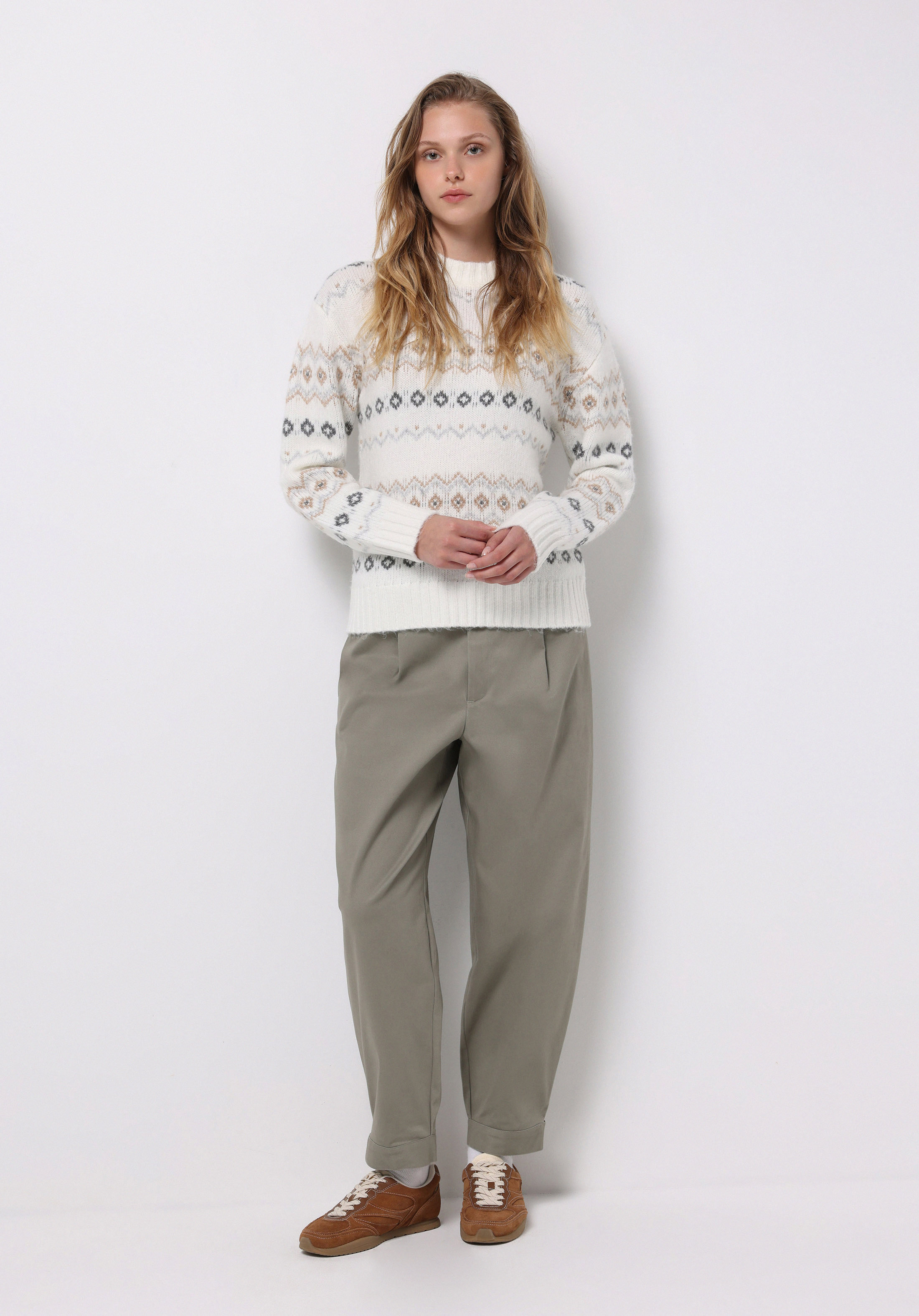 Regular Fit Yuvarlak Yaka Baskılı Kadın Çok Renkli Kazak