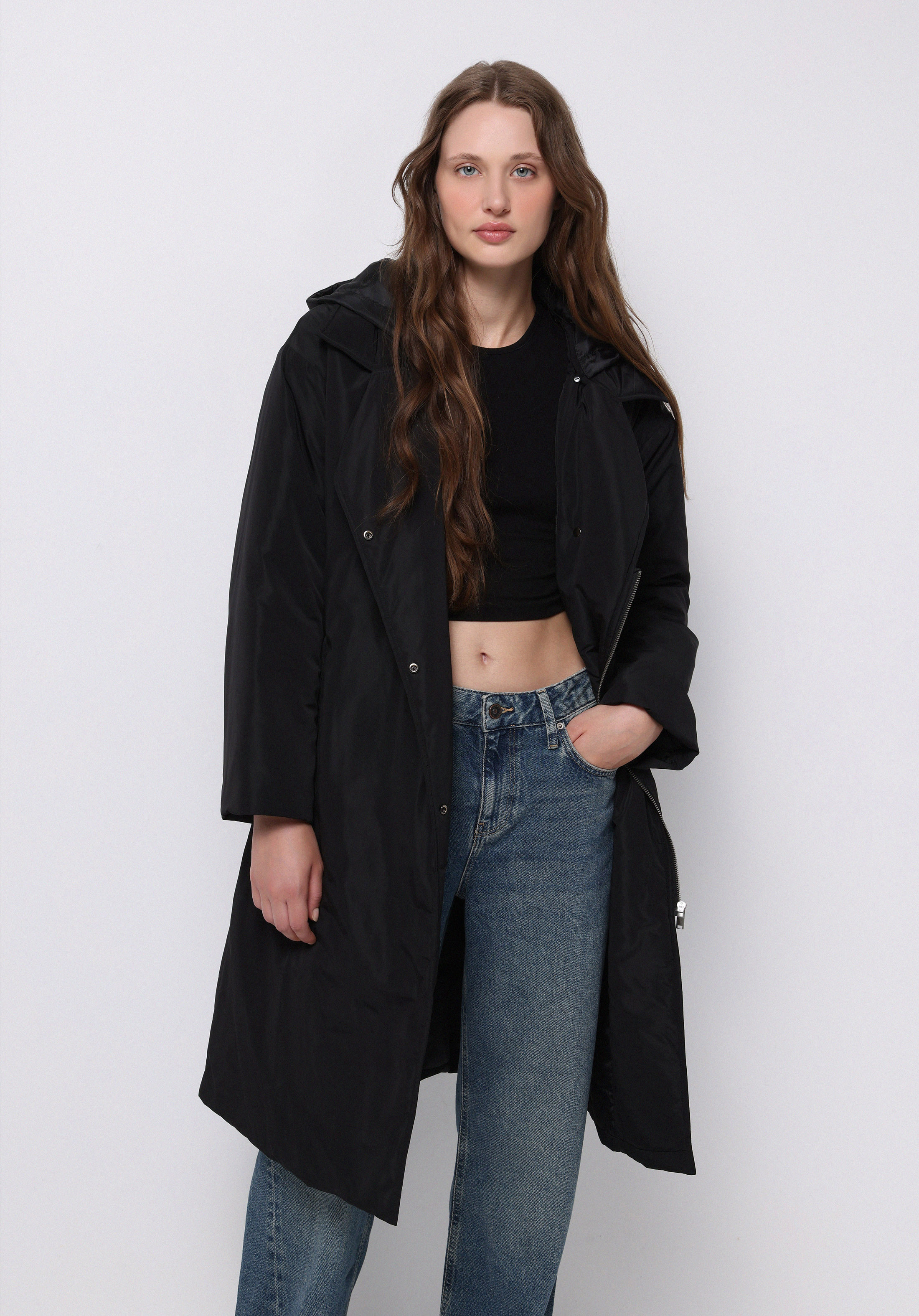 Regular Fit Kapüşonlu Fermuarlı Astarlı Çıkarılabilir Kapüşonlu Kadın Siyah Kaban