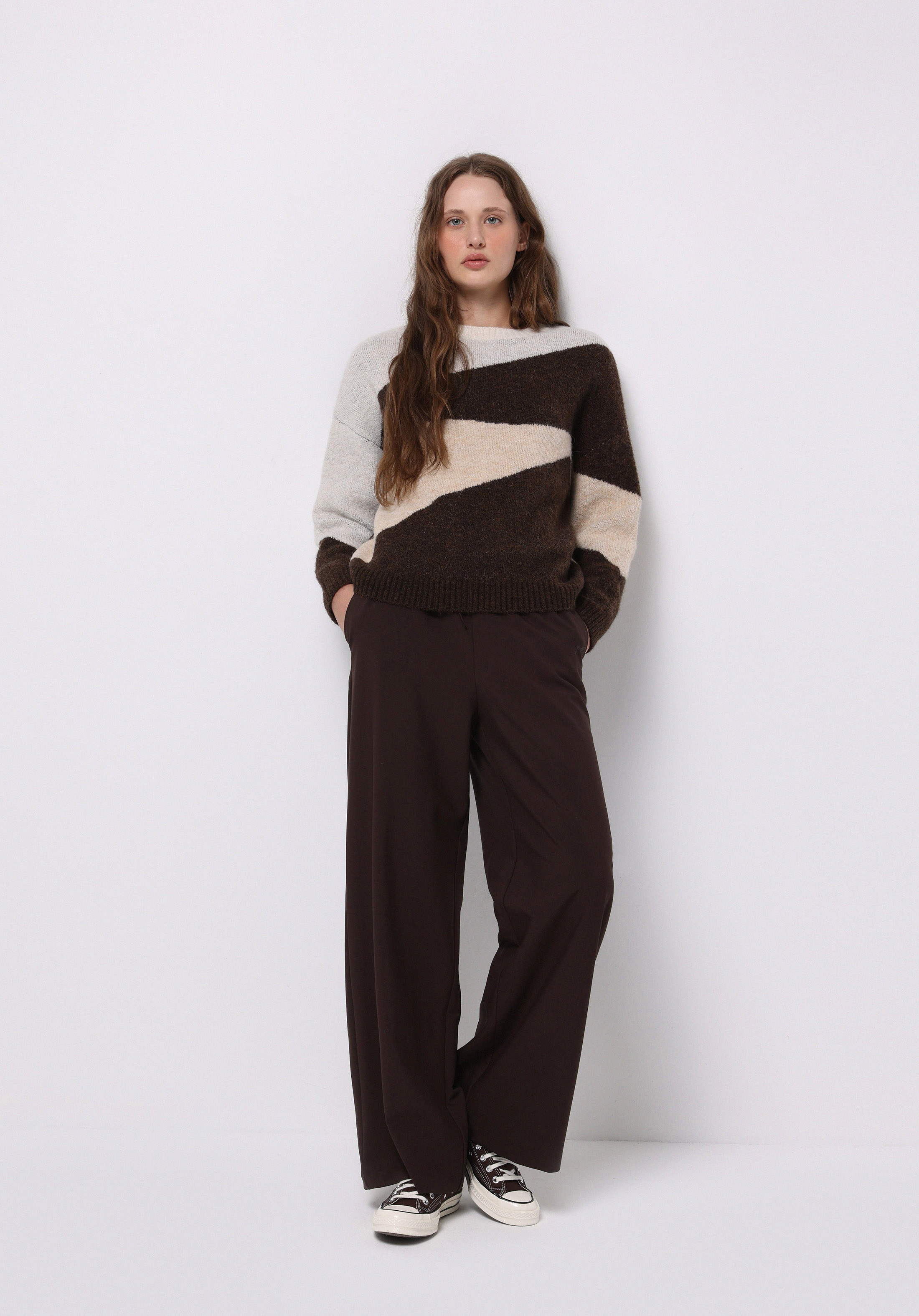 Regular Fit Yuvarlak Yaka Baskılı Kadın Çok Renkli Kazak