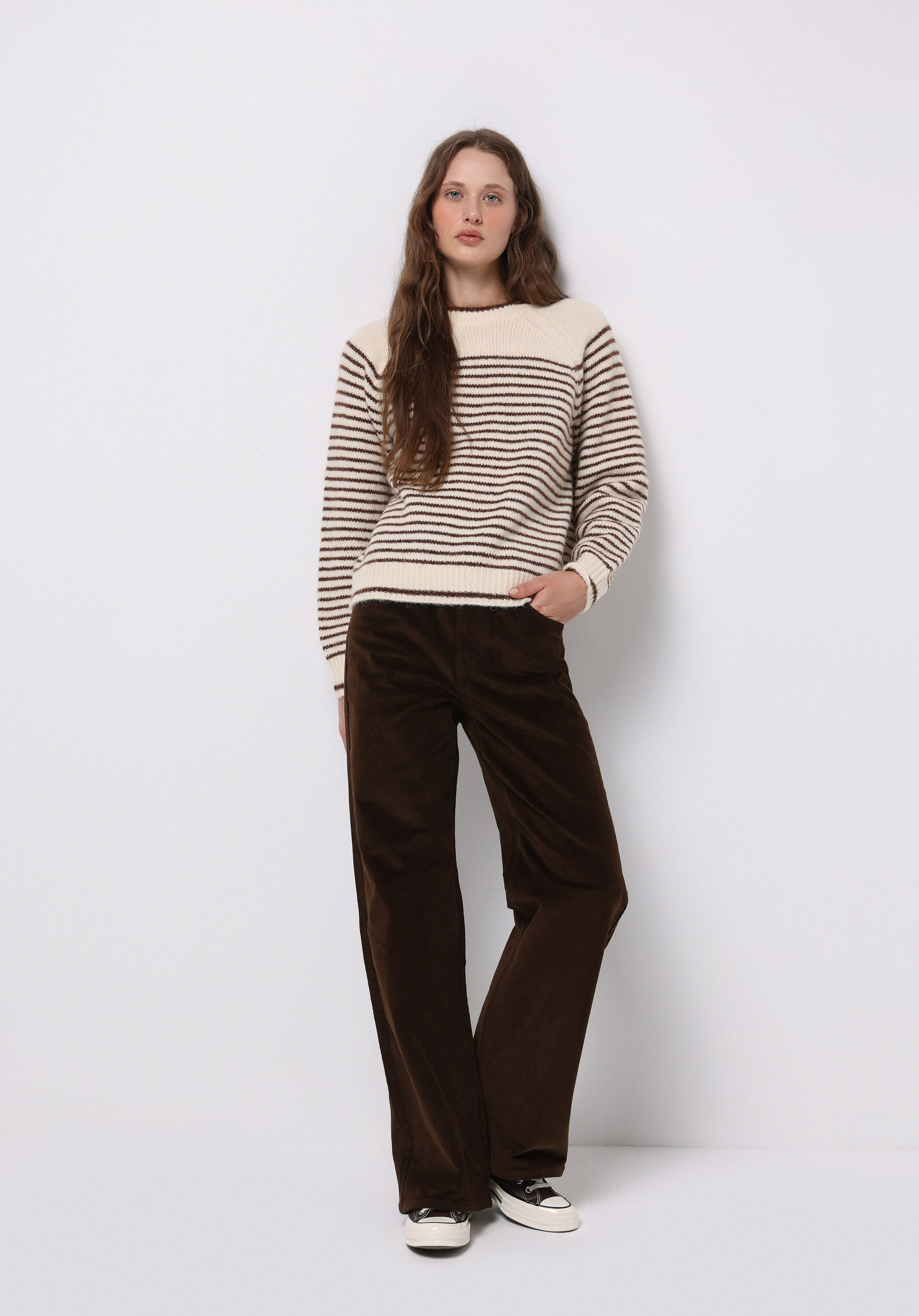 Regular Fit Yuvarlak Yaka Çizgili Kadın Bej Kazak