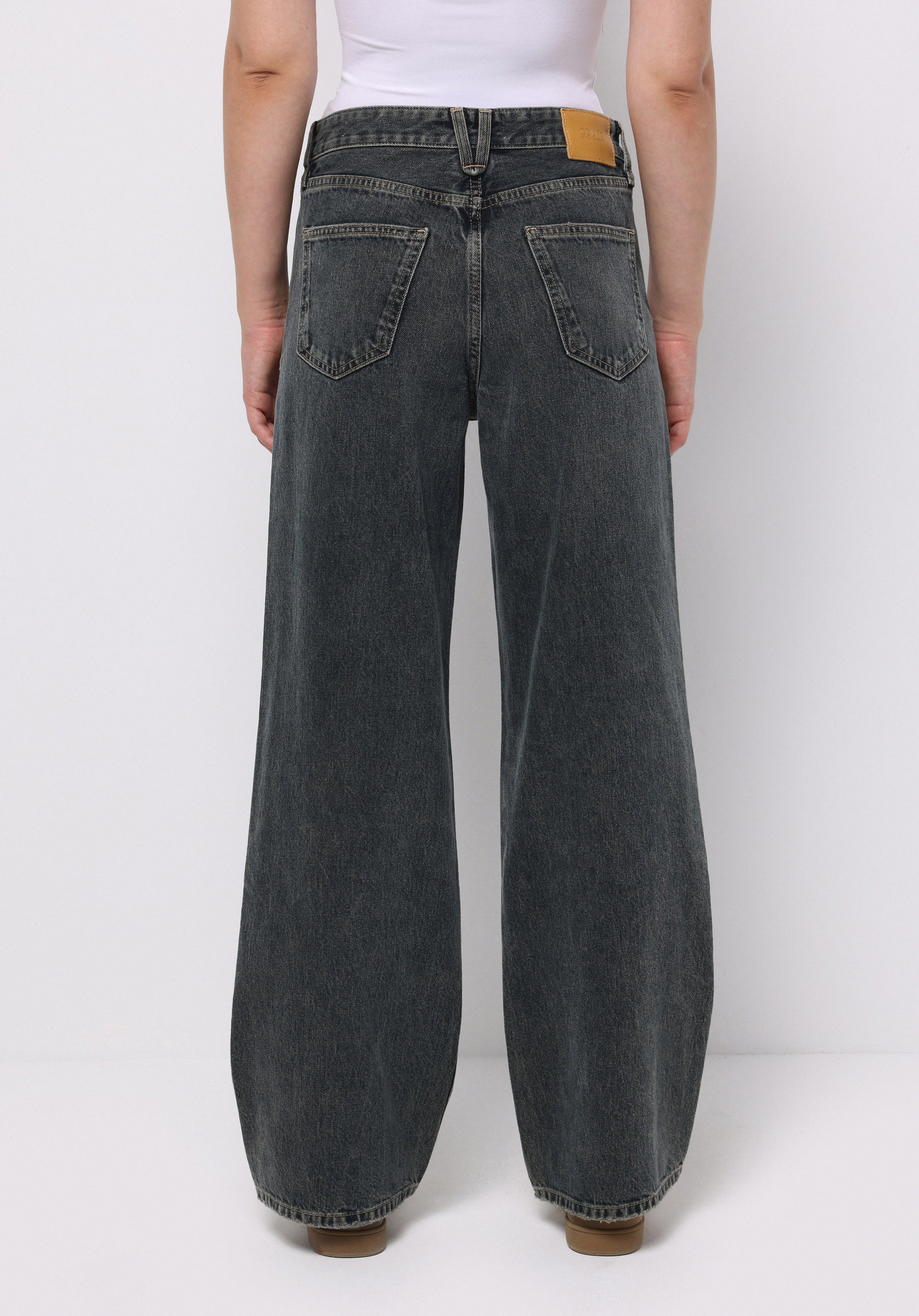 Regular Fit Yüksel Bel Geniş Paça Kadın Koyu İndigo Jean Pantolon