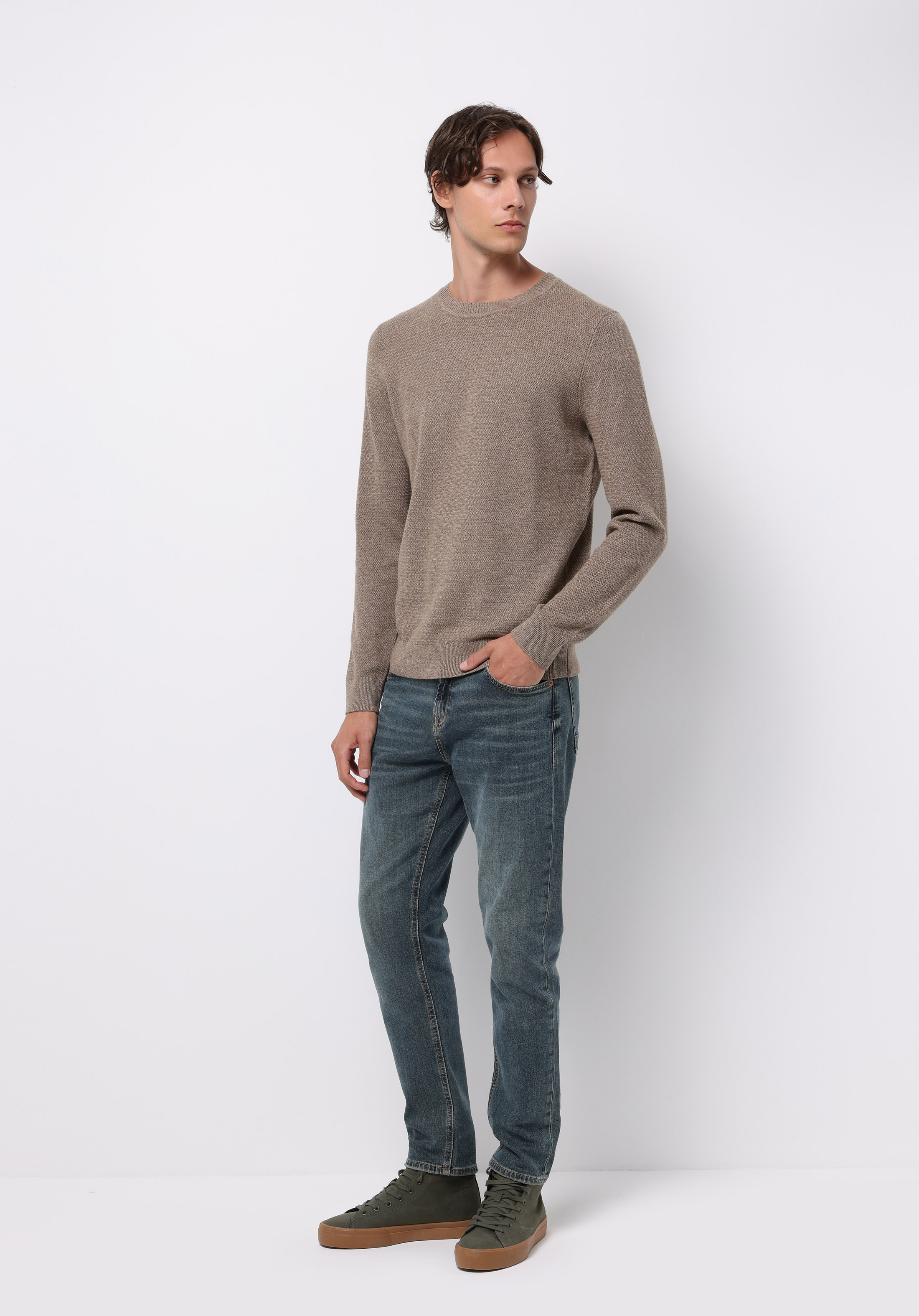 Regular Fit Yuvarlak Yaka Jakarlı Erkek Bej Kazak