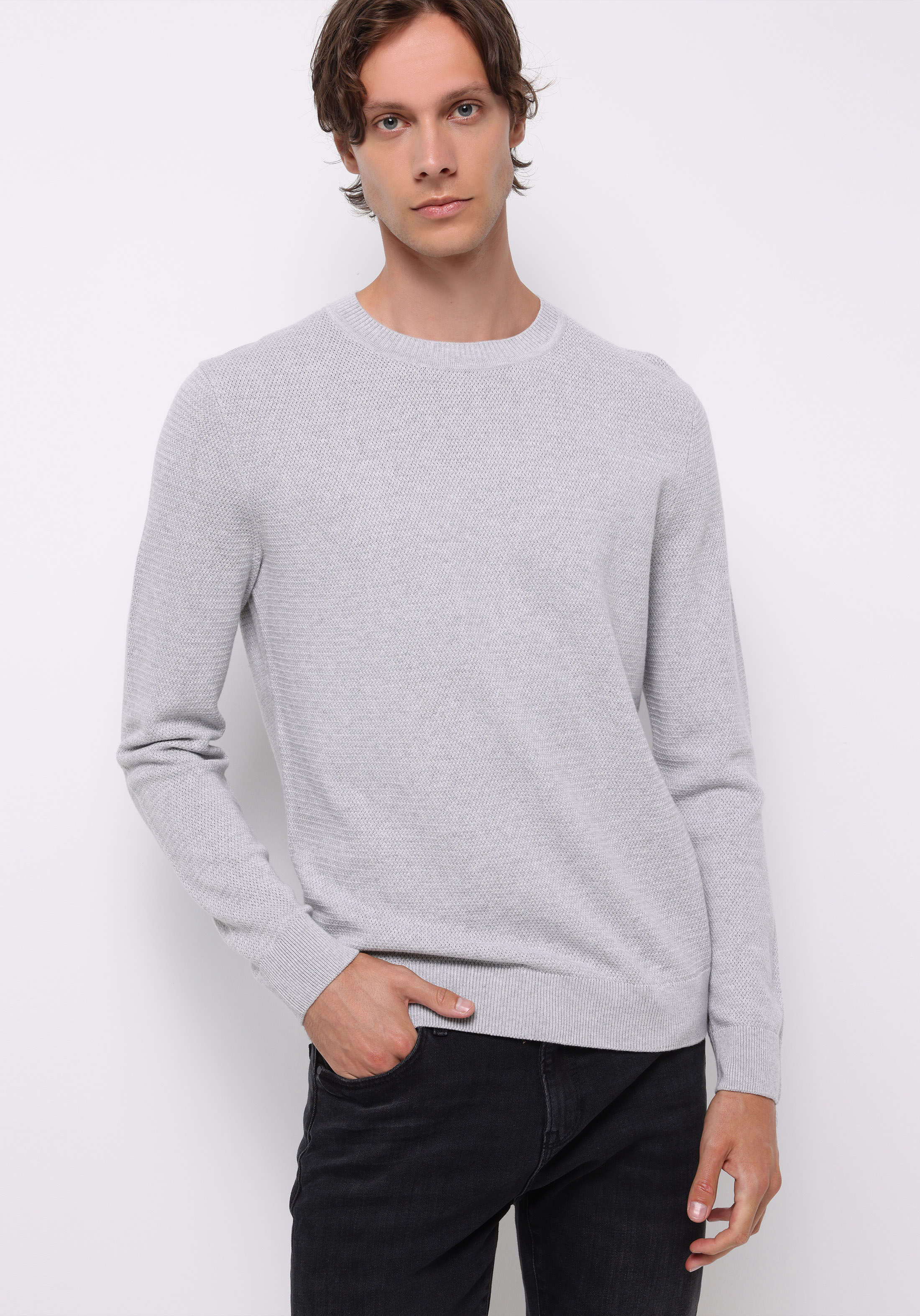 Regular Fit Yuvarlak Yaka Jakarlı Erkek Gri Kazak