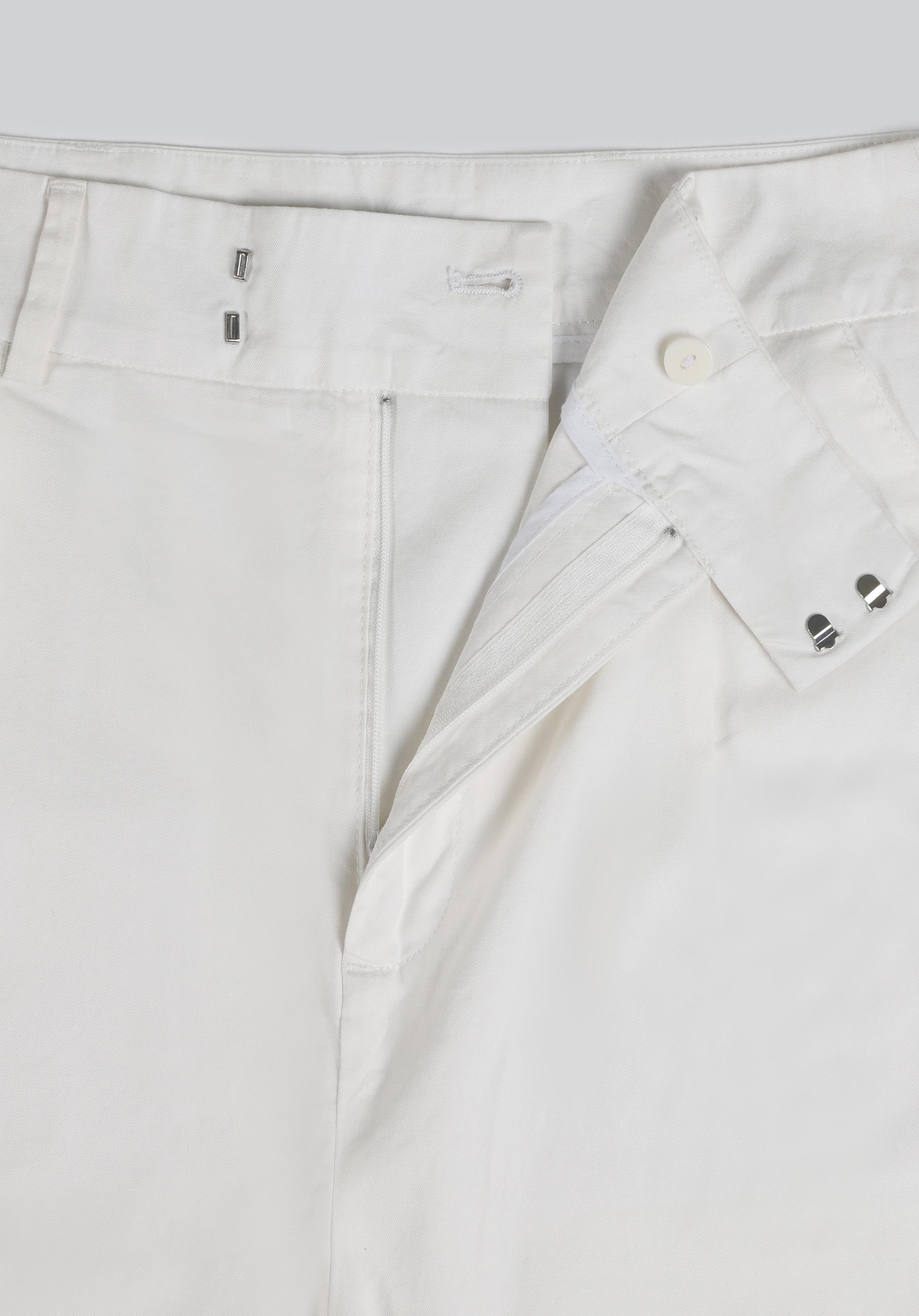 Regular Fit Yüksel Bel Geniş Paça Fermuarlı Kadın Beyaz Pantolon