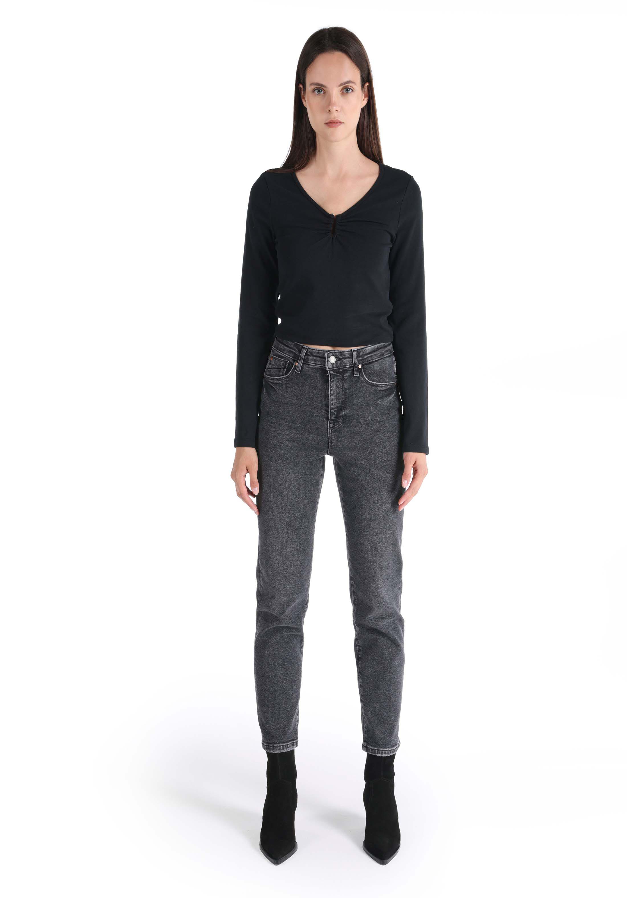 Slim Fit V Yaka Düz Kadın Siyah Uzun Kol Tişört