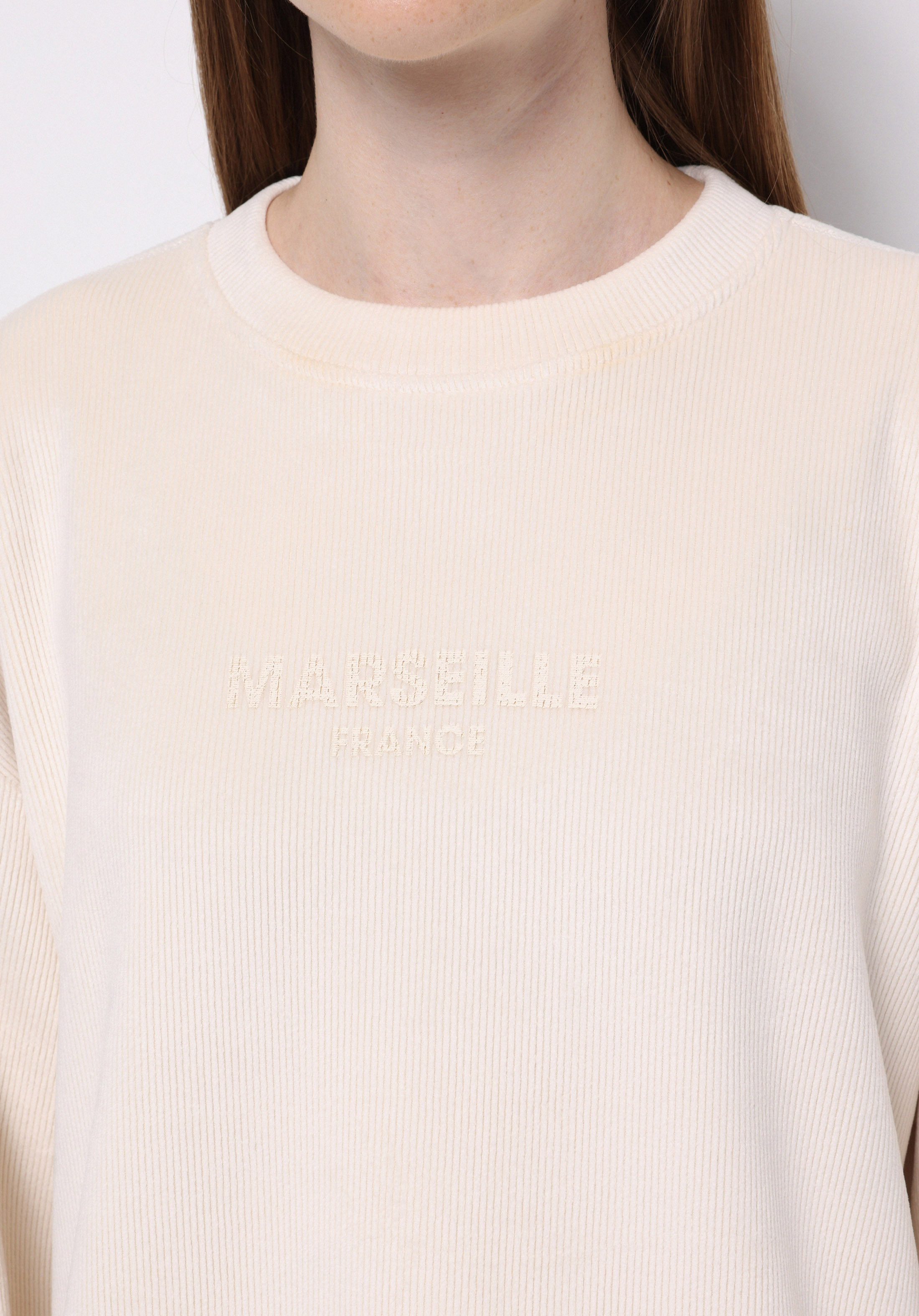 Regular Fit Yuvarlak Yaka Sloganlı Kadın Ekru Sweatshirt