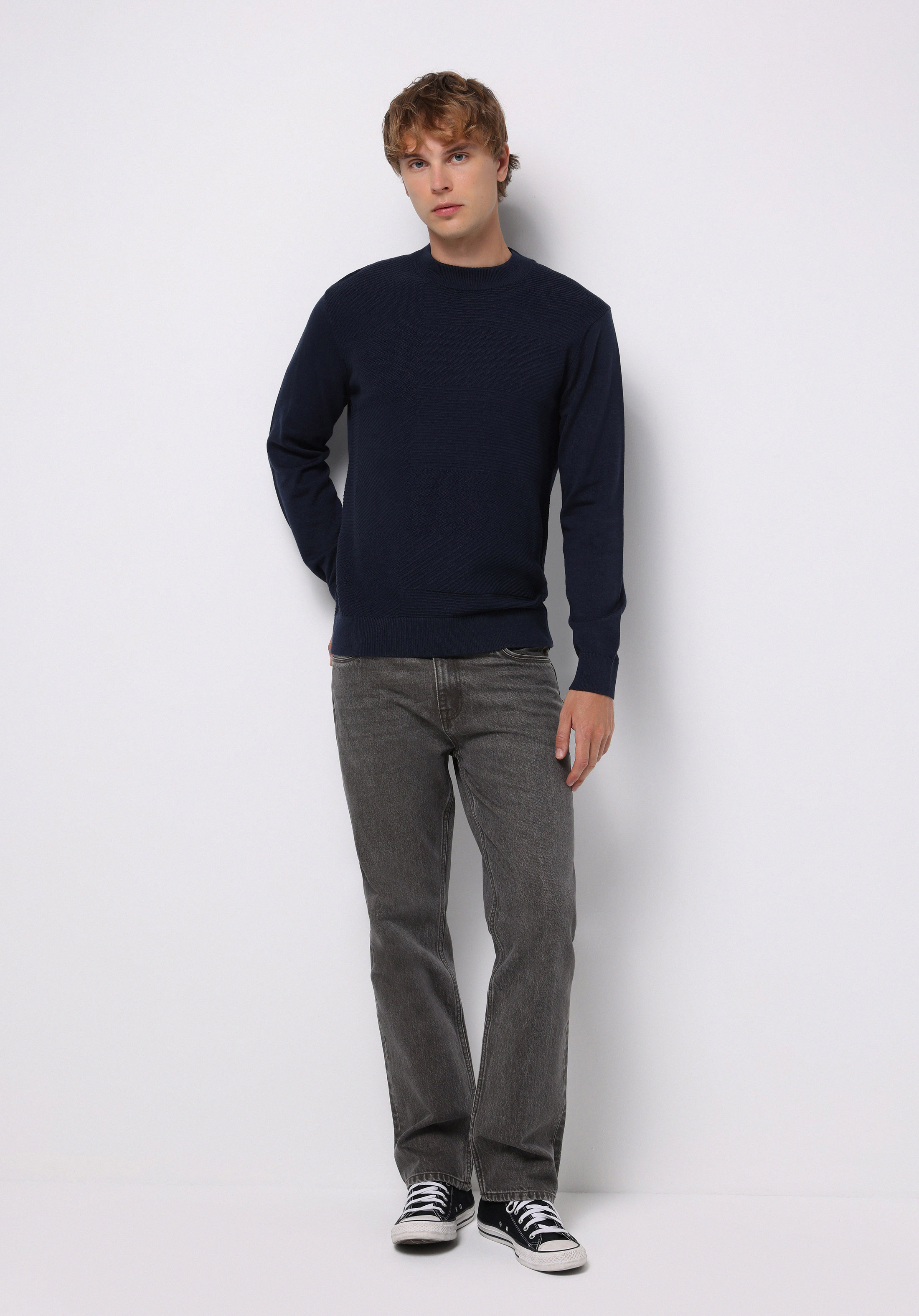 Regular Fit Yuvarlak Yaka Jakarlı Erkek Lacivert Kazak