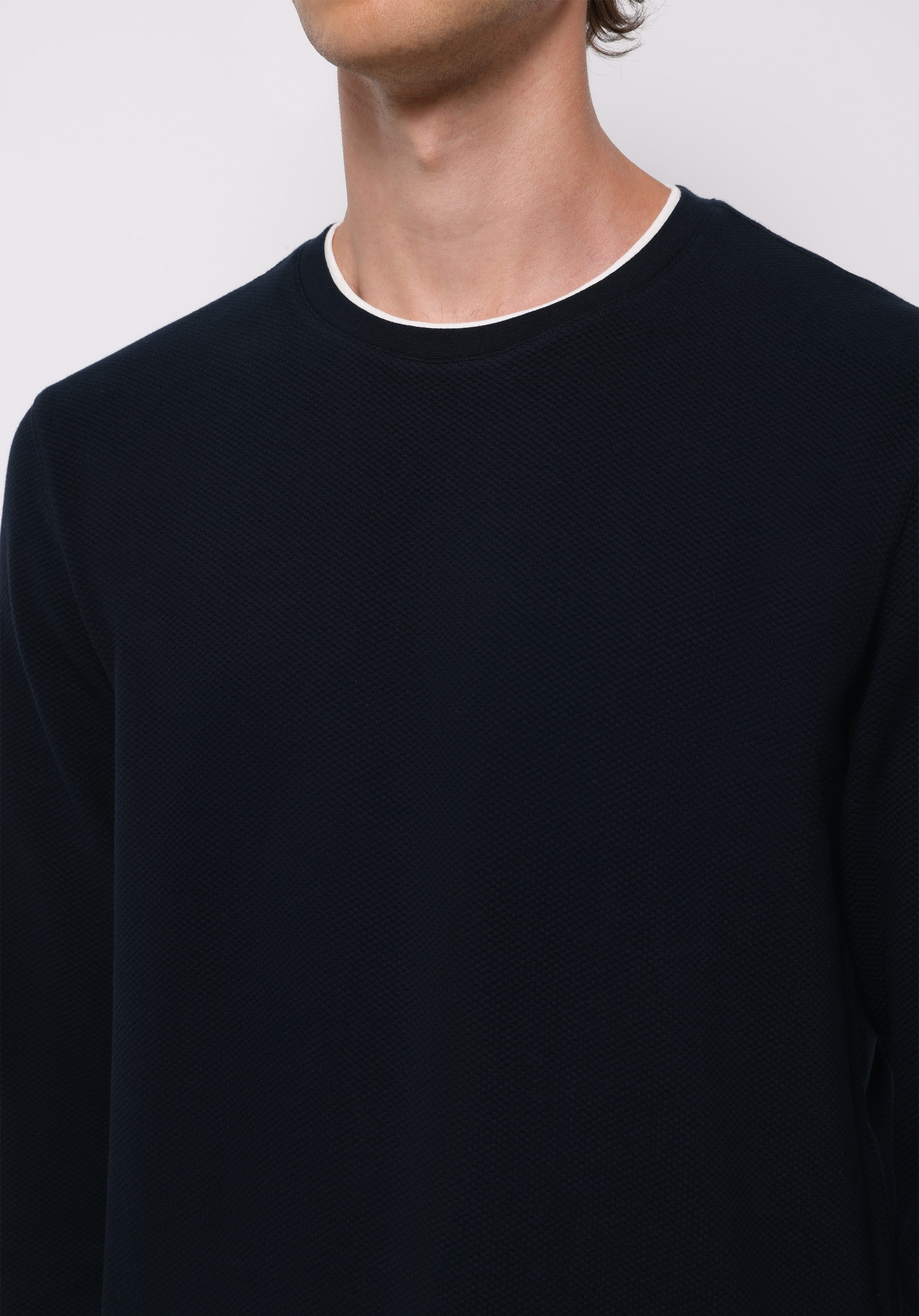 Regular Fit Yuvarlak Yaka Jakarlı Erkek Lacivert Uzun Kol Tişört