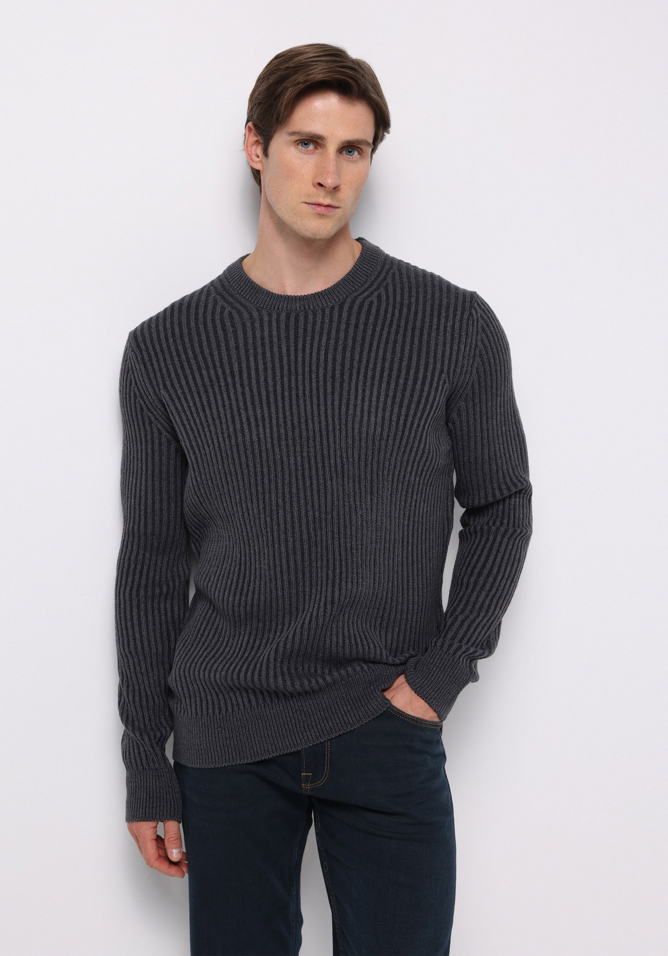 Regular Fit Yuvarlak Yaka Jakarlı Erkek Lacivert Kazak