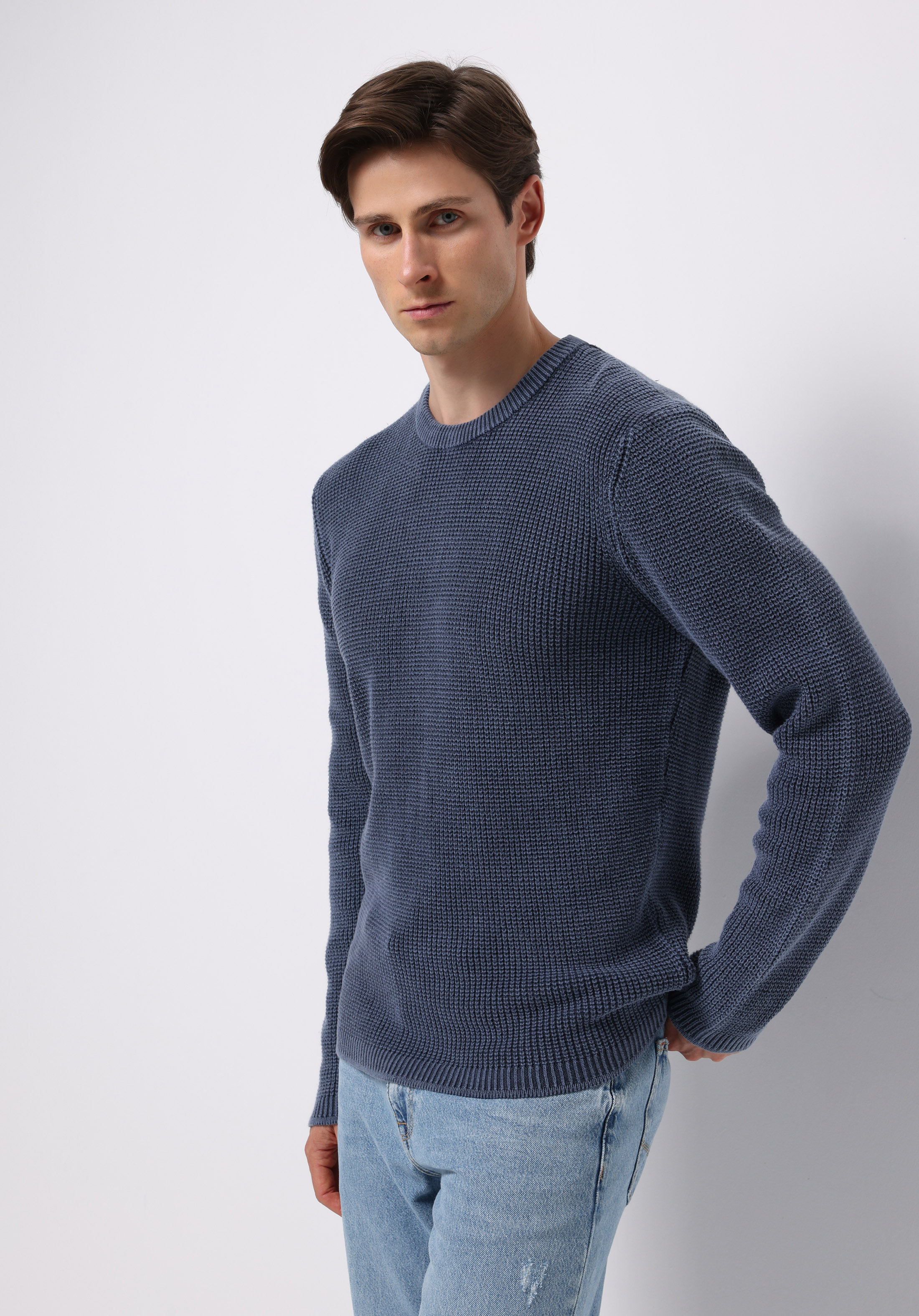 Regular Fit Yuvarlak Yaka Jakarlı Erkek Mavi Kazak