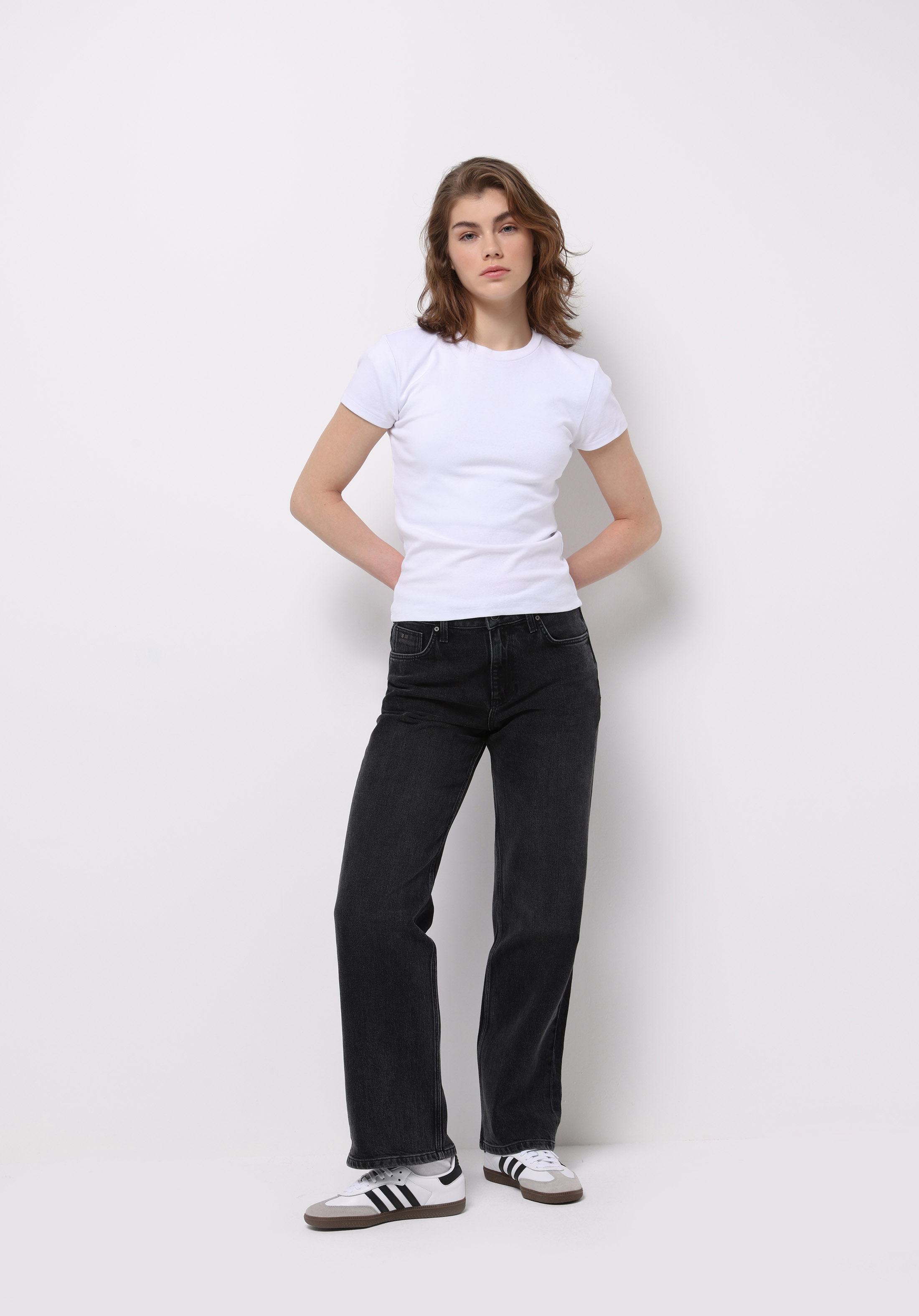 Straight Fit   Kadın Siyah Jean Pantolon