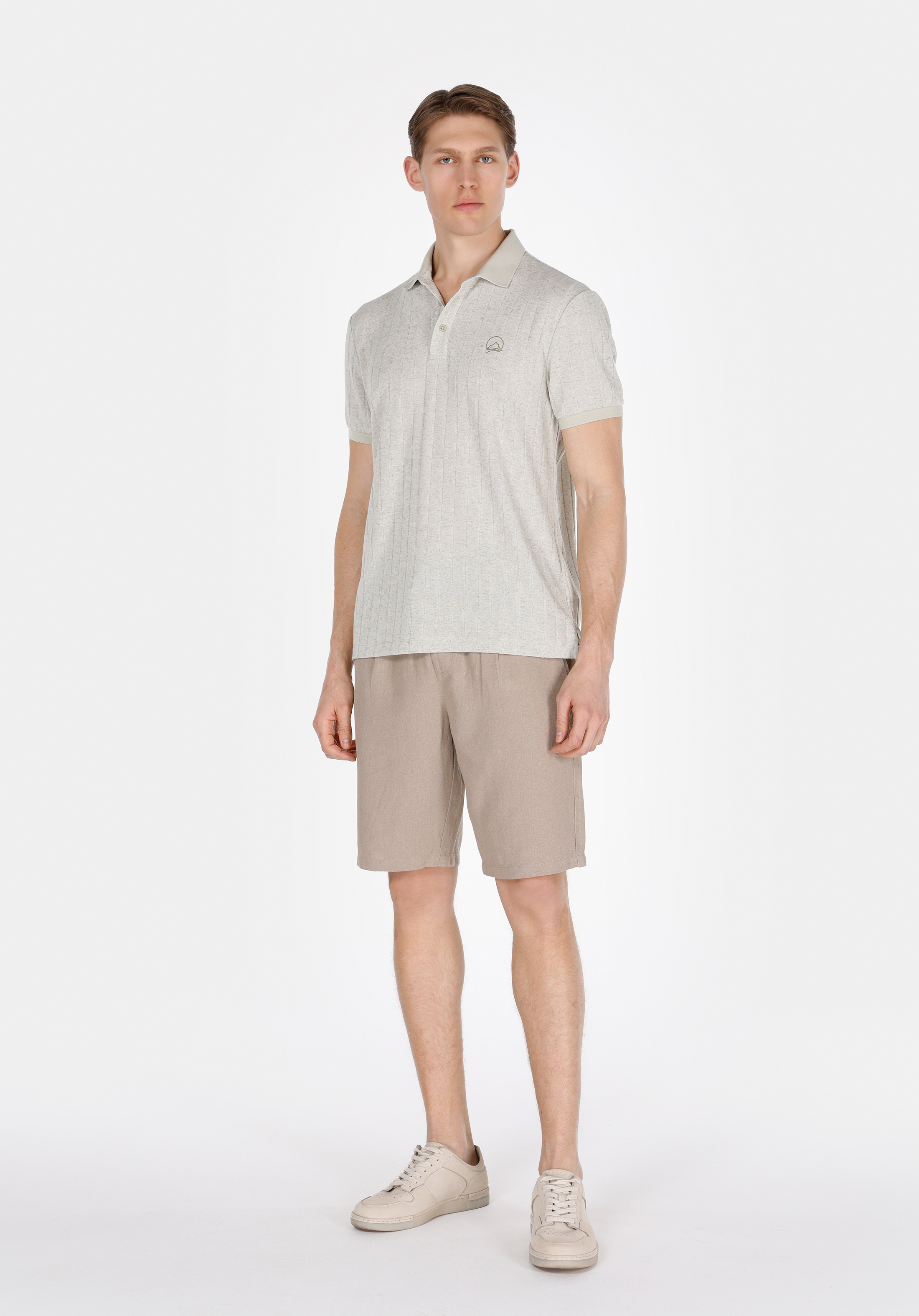 Regular Fit Orta Bel Düz Erkek Bej Şort