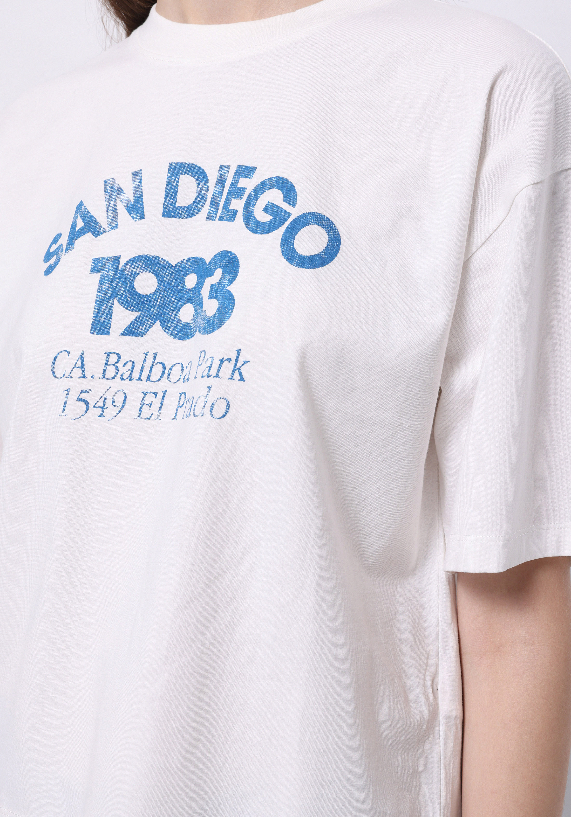 Regular Fit Yuvarlak Yaka Baskılı Kadın Beyaz Kısa Kol Tişört