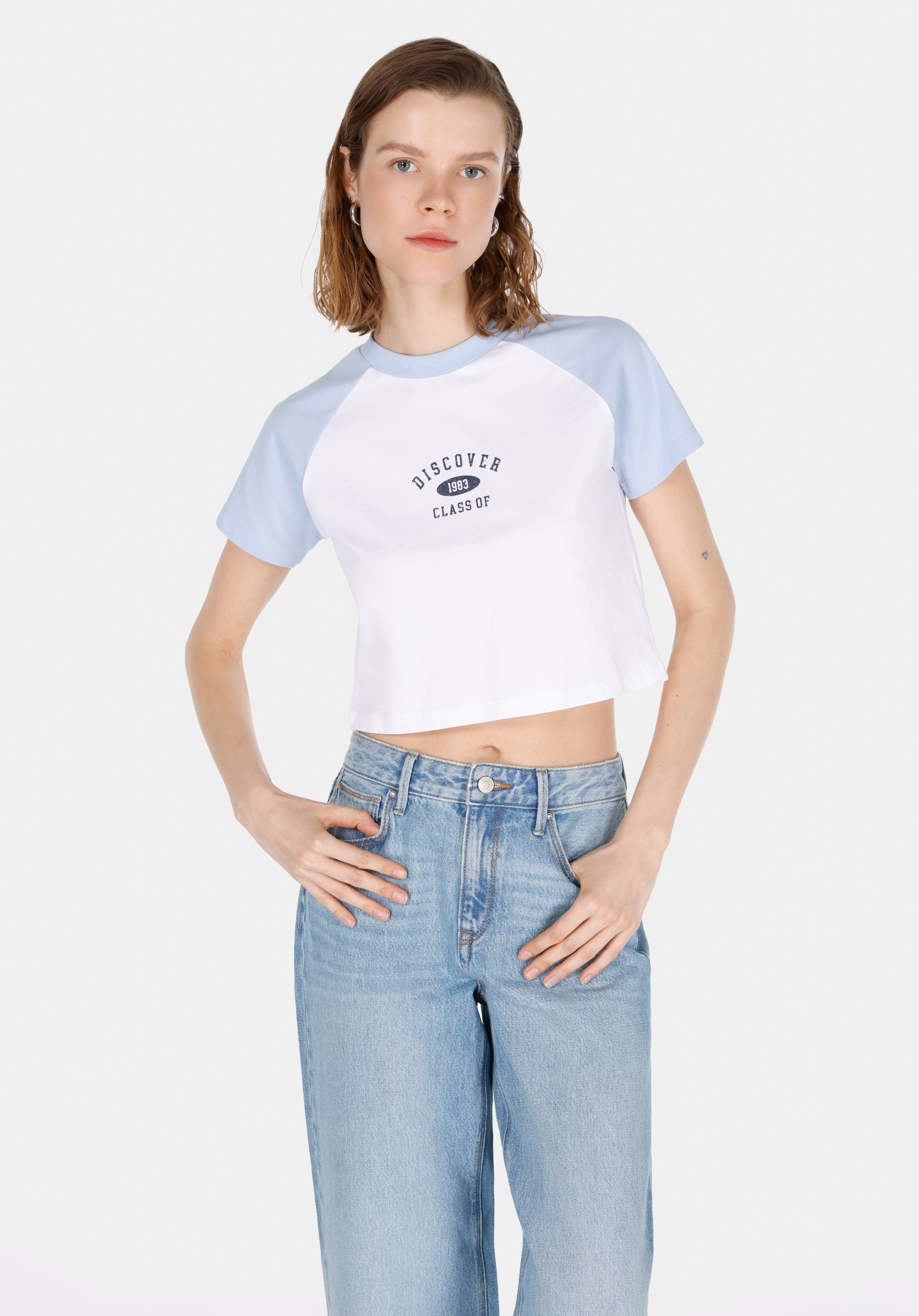 Slim Fit Yuvarlak Yaka Baskılı Kadın Beyaz Kısa Kol Tişört