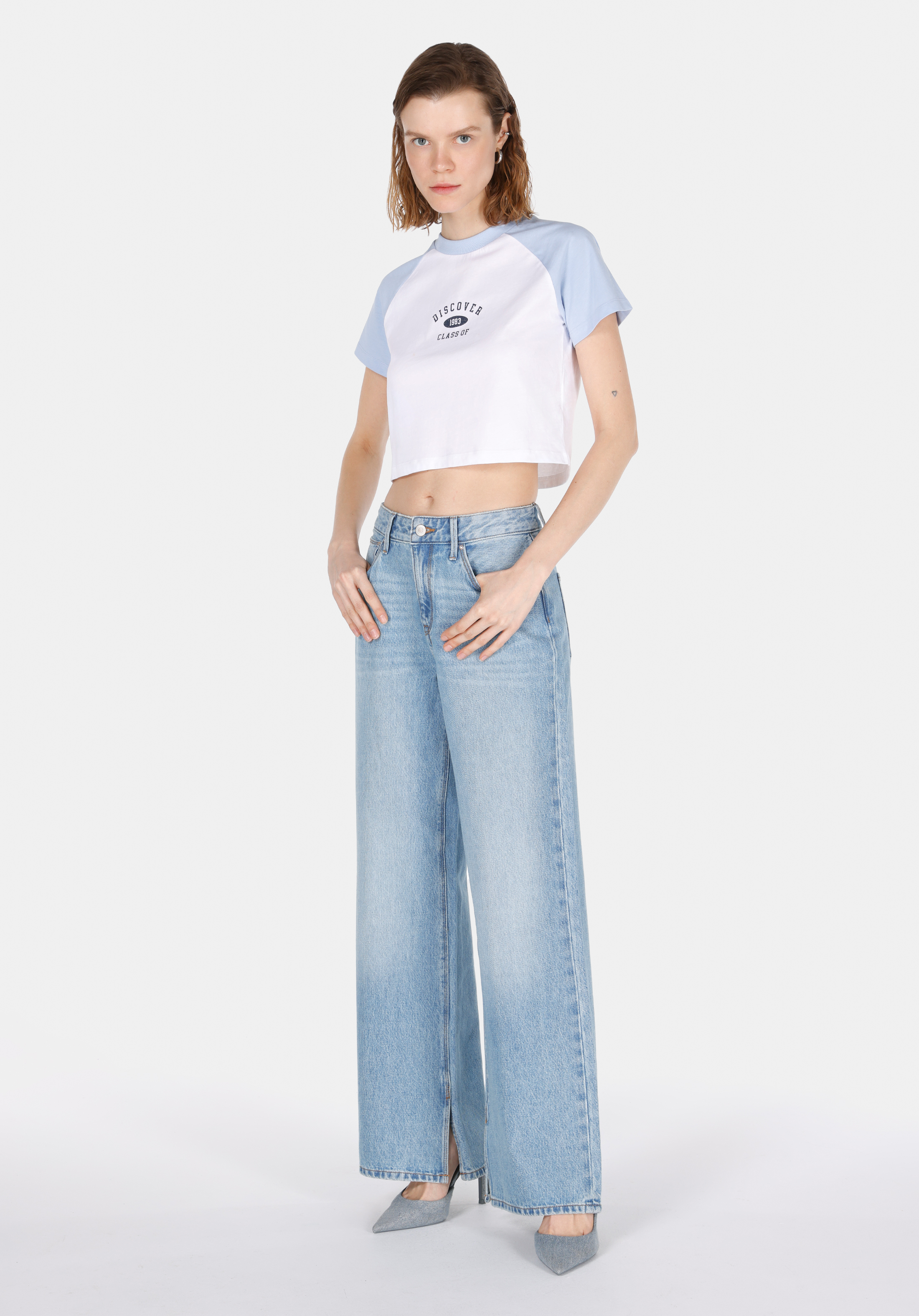 Slim Fit Yuvarlak Yaka Baskılı Kadın Beyaz Kısa Kol Tişört