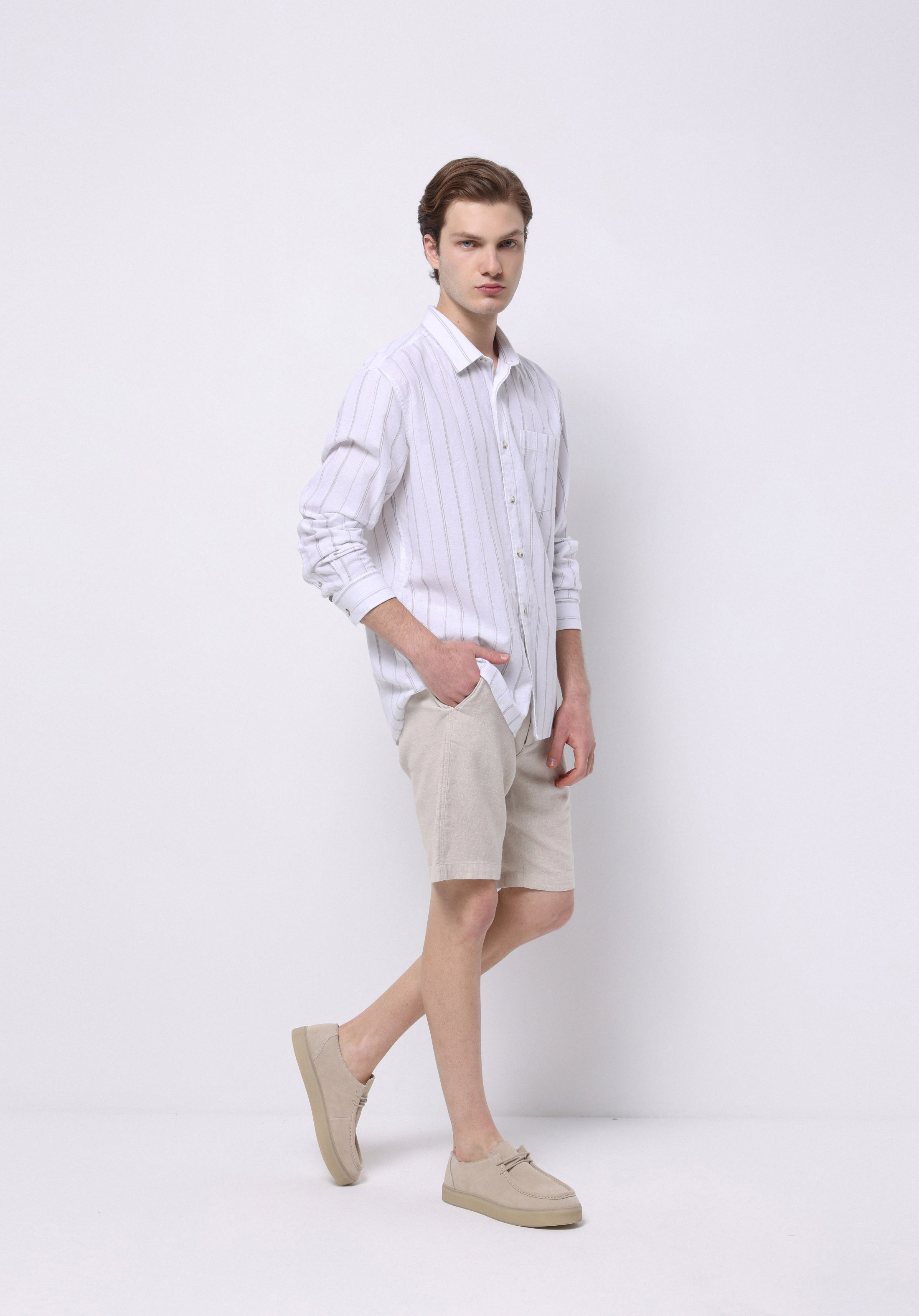 Regular Fit Orta Bel Düz Erkek Bej Şort