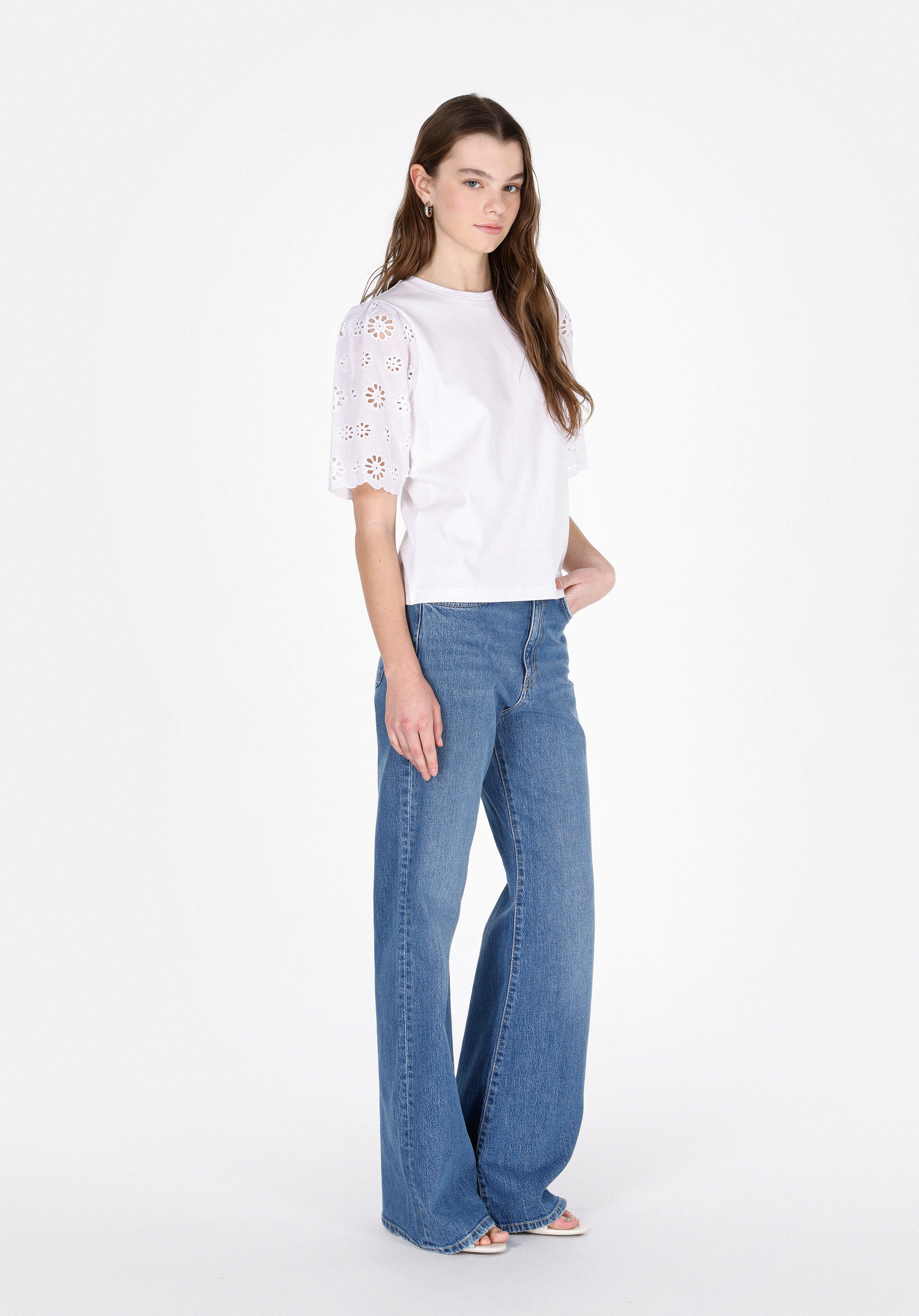 Regular Fit   Kadın Beyaz Kısa Kol Tişört