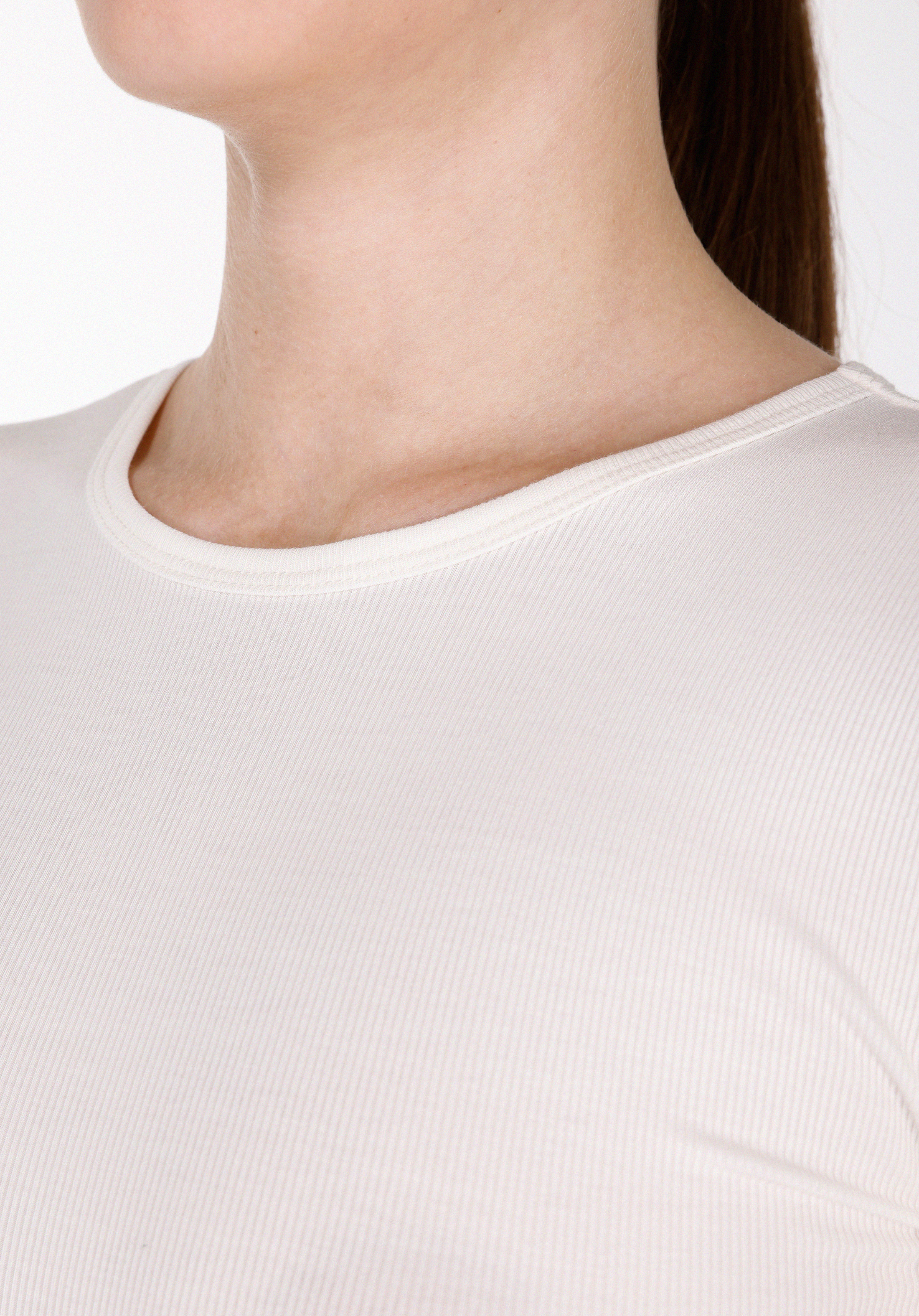 Slim Fit Yuvarlak Yaka Düz Kadın Ekru Kısa Kol Tişört