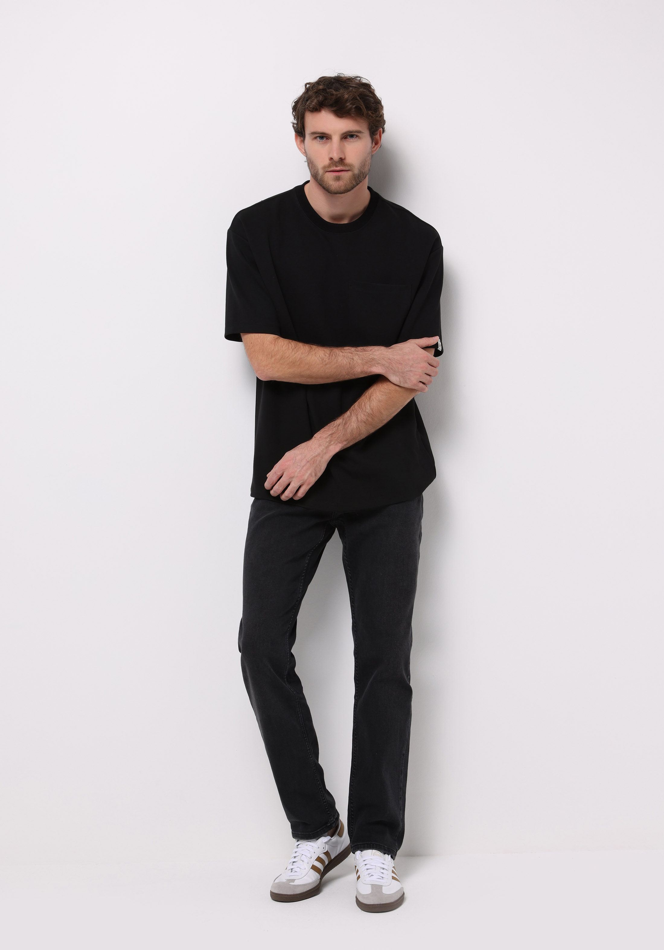 Regular Fit   Erkek Siyah Jean Pantolon