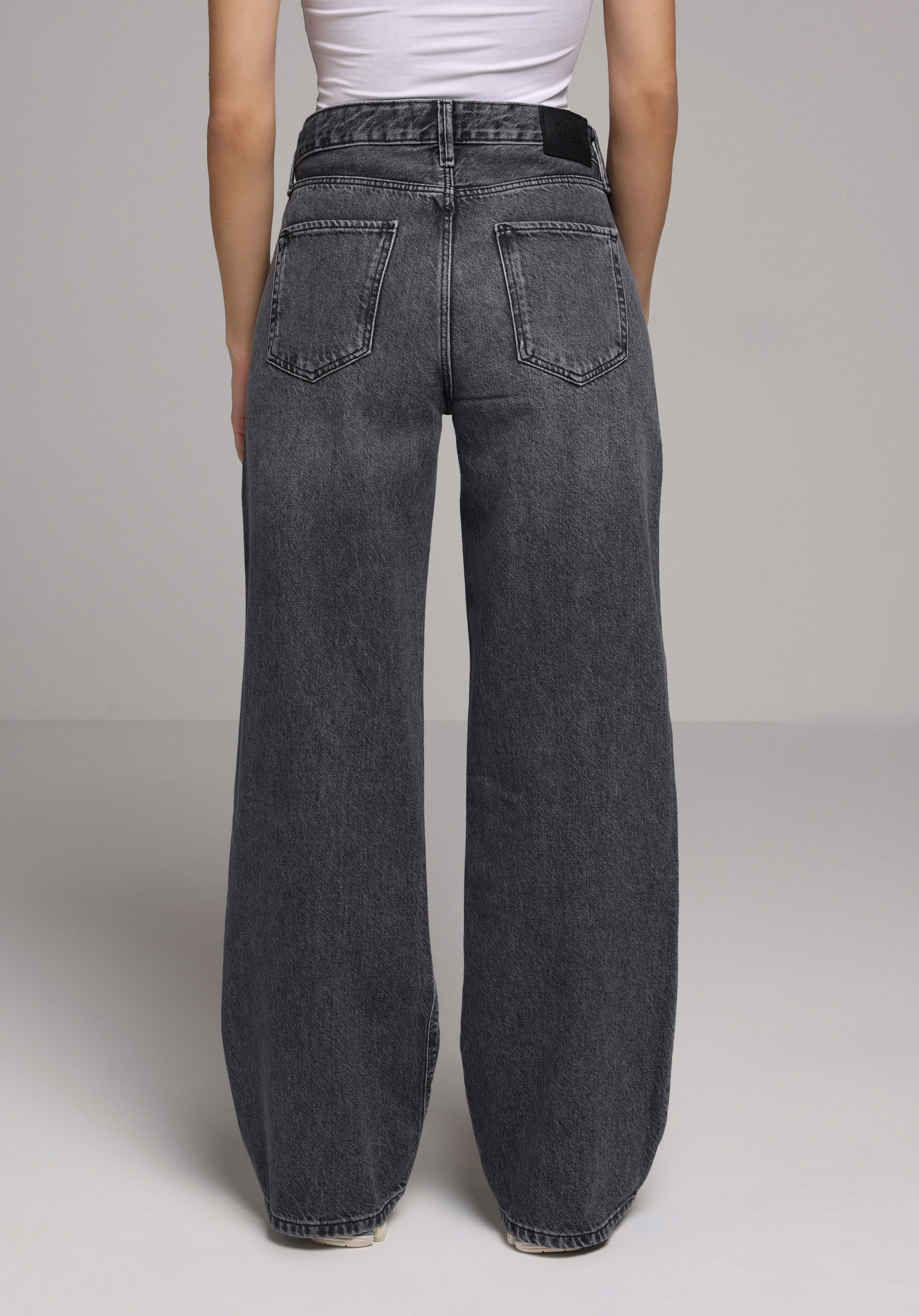 Regular Fit   Kadın Siyah Jean Pantolon