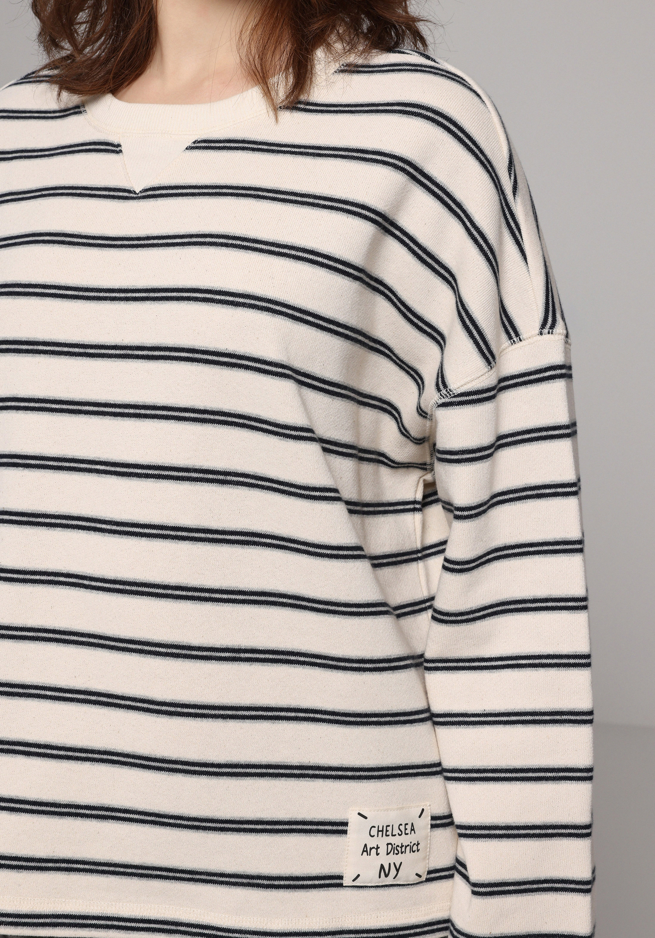 Relax Fit Yuvarlak Yaka Çizgili Kadın Ekru Sweatshirt