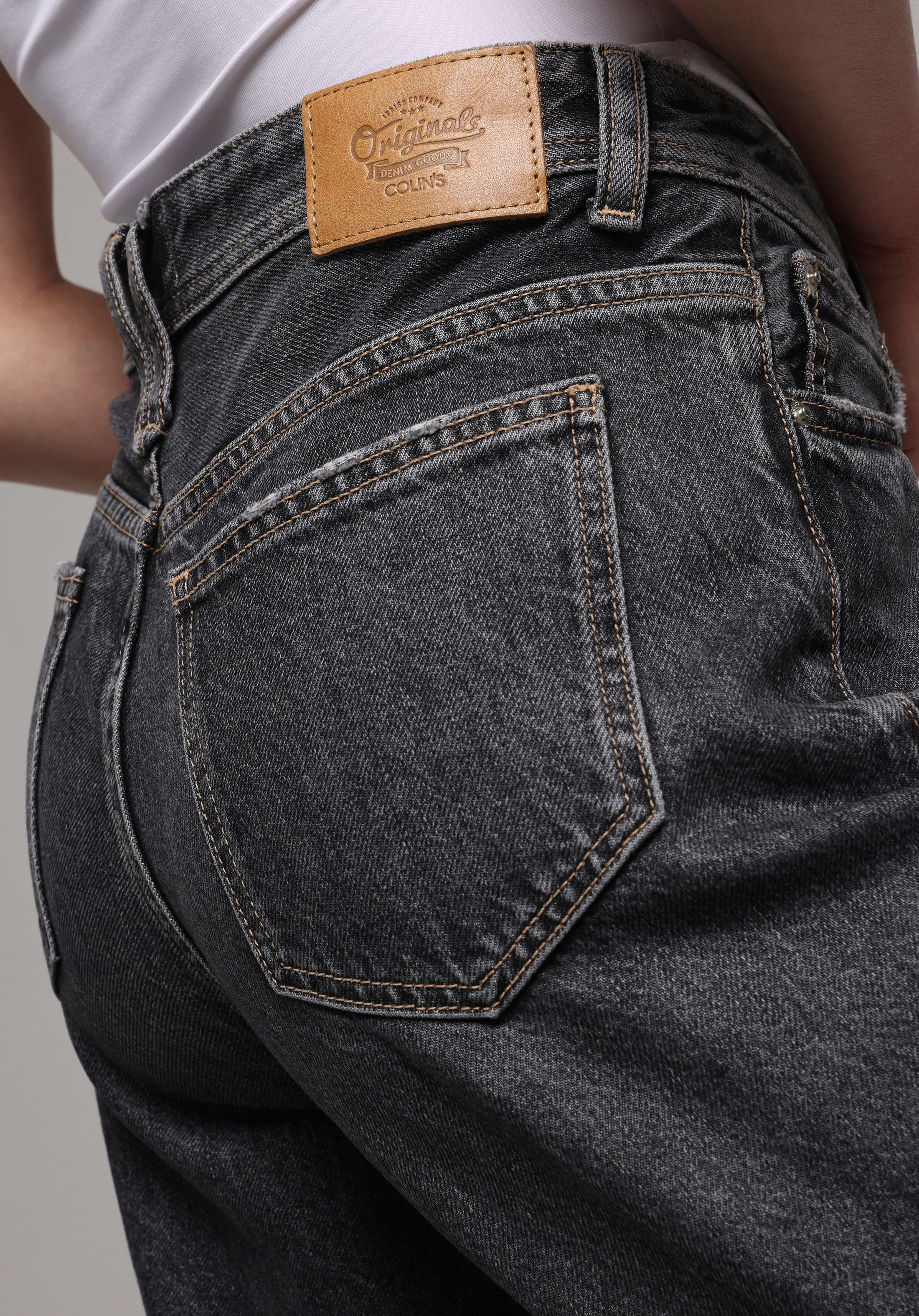 Loose Fit   Kadın Siyah Jean Pantolon