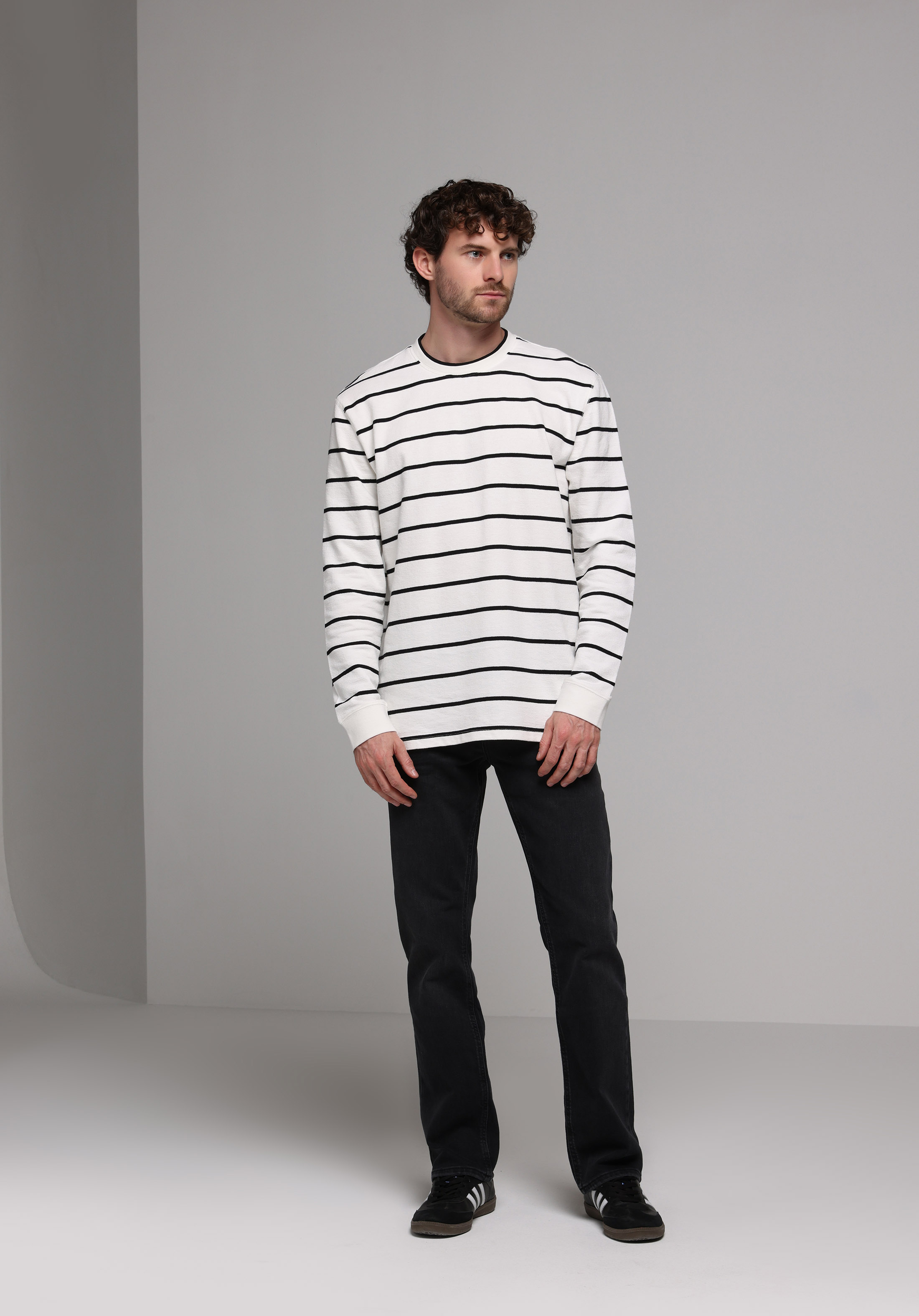 Comfort Fit Yuvarlak Yaka Çizgili Erkek Beyaz Uzun Kol Tişört