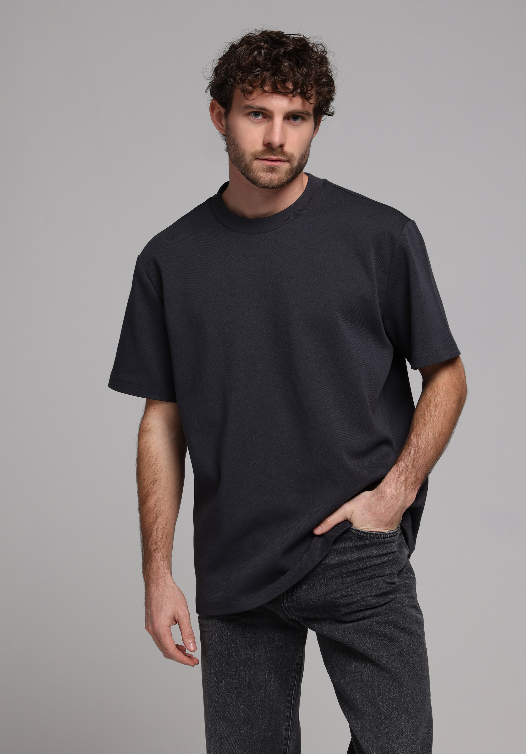Comfort Fit Yuvarlak Yaka Düz Erkek Antrasit Kısa Kol Tişört