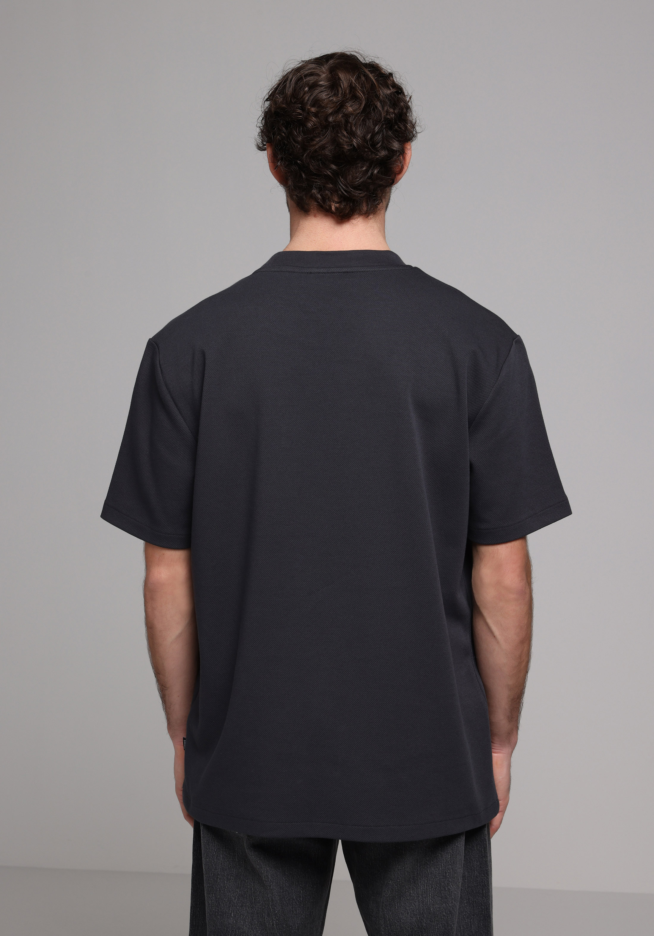 Comfort Fit Yuvarlak Yaka Düz Erkek Antrasit Kısa Kol Tişört