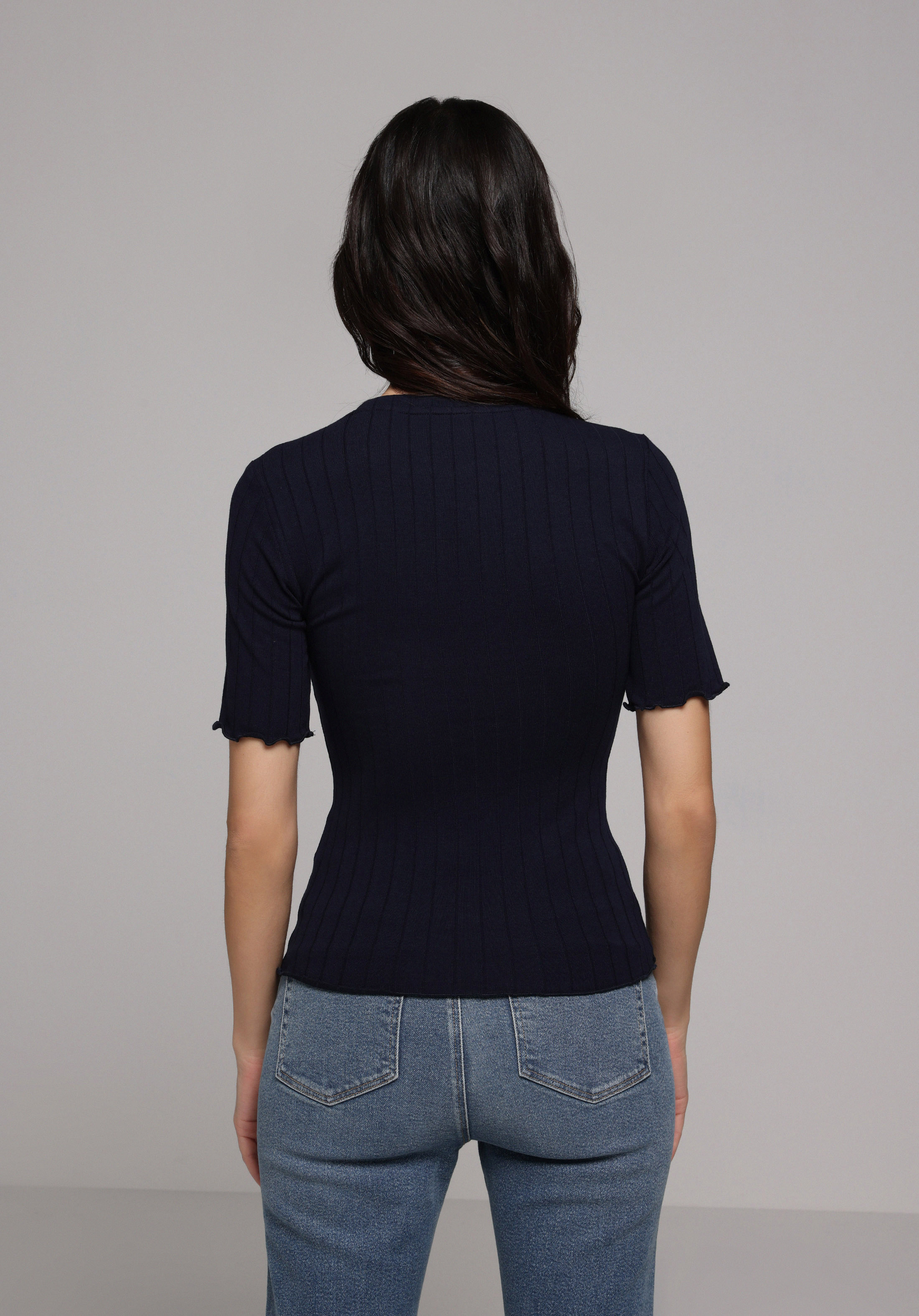 Slim Fit Yuvarlak Yaka Düz Kadın Lacivert Kısa Kol Tişört